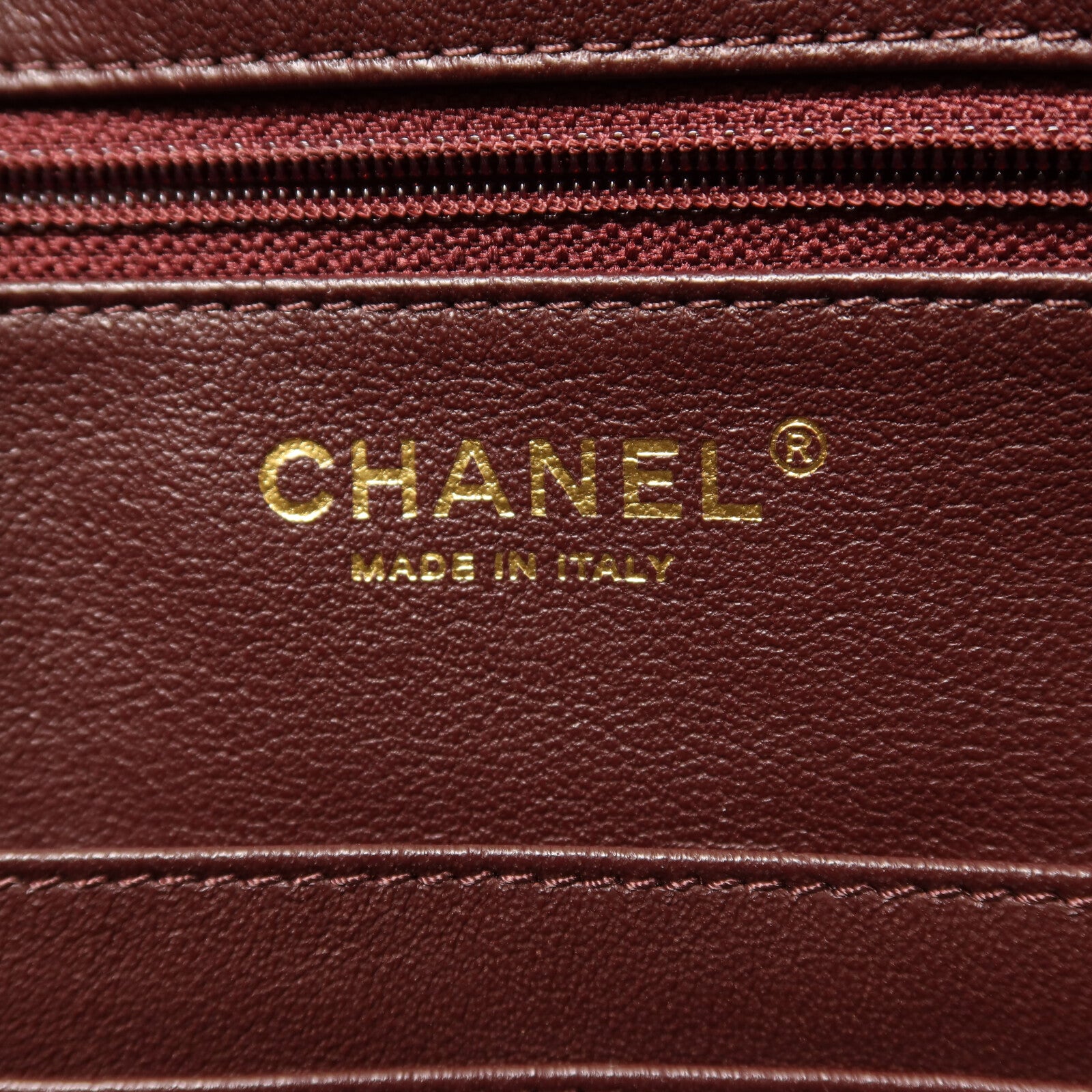 CHANEL 牛皮皮革Chain Shoulder金扣鏈帶肩背袋