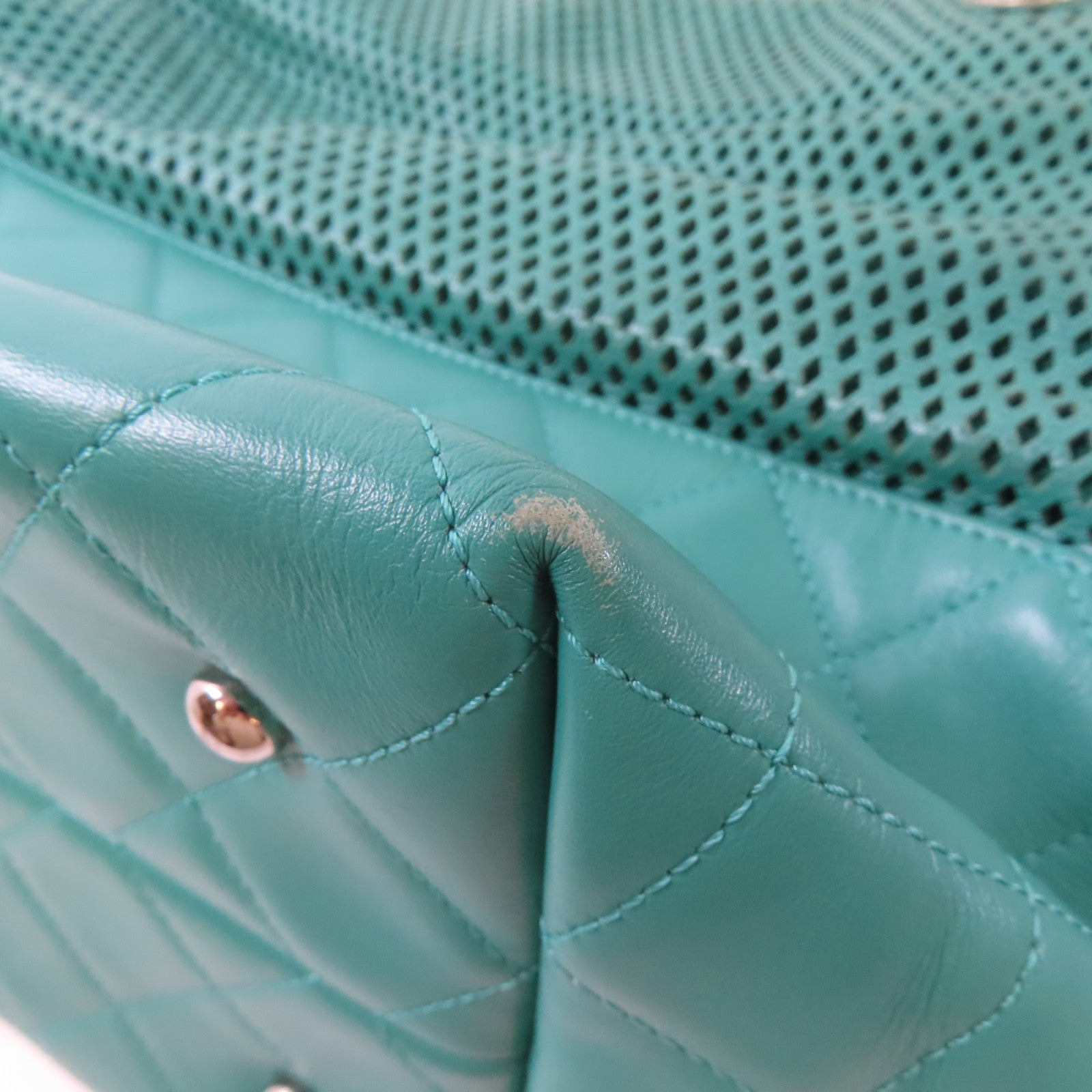 CHANEL (PRICE DOWN) Quilted CC SHW Chain Shoulder Handbag Lambskin Leather Green