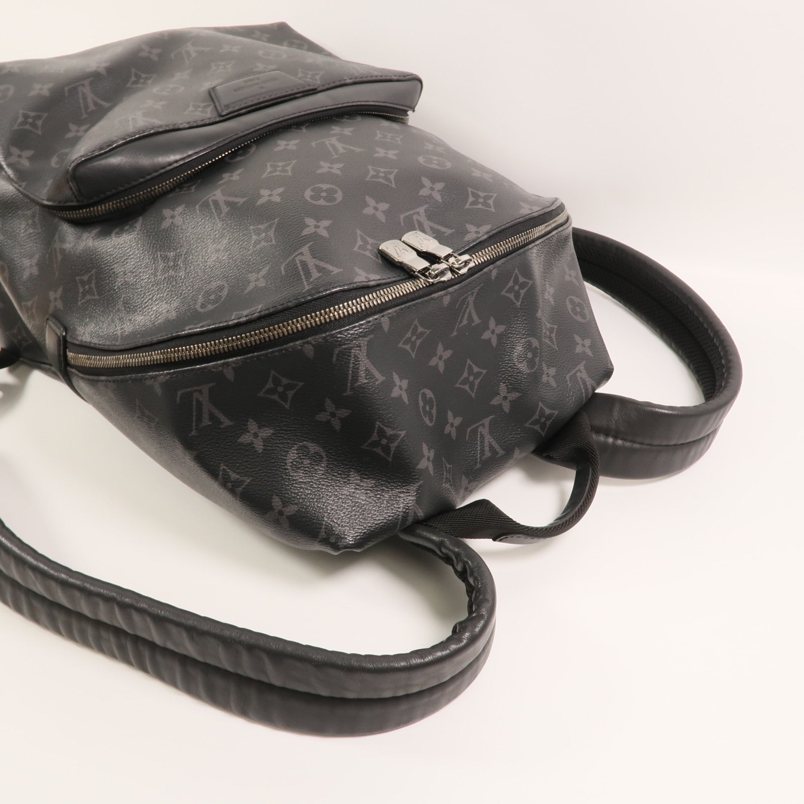 LOUIS VUITTON Monogram Eclipse Discovery PM背包