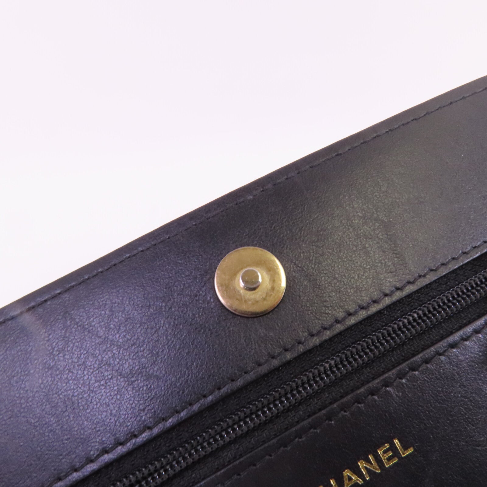 CHANEL 牛皮皮革Boy WOC Wallet On Chain金扣鏈帶肩背袋