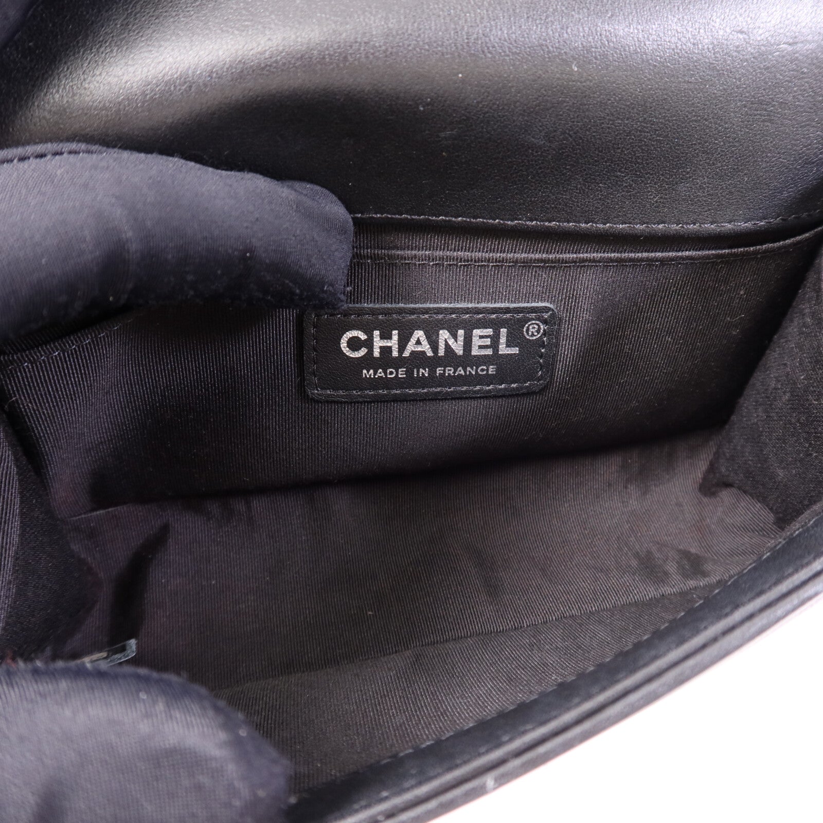 CHANEL 【激減優惠】羊皮皮革Boy 20銀扣鏈帶肩背袋
