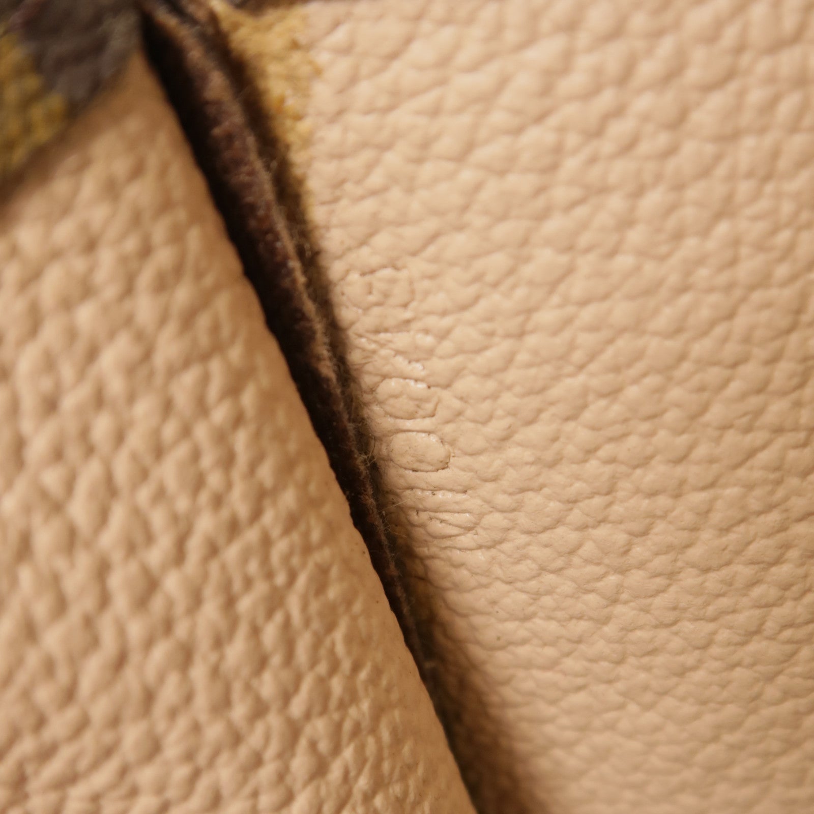 LOUIS VUITTON Monogram Sac Plat金扣手挽袋