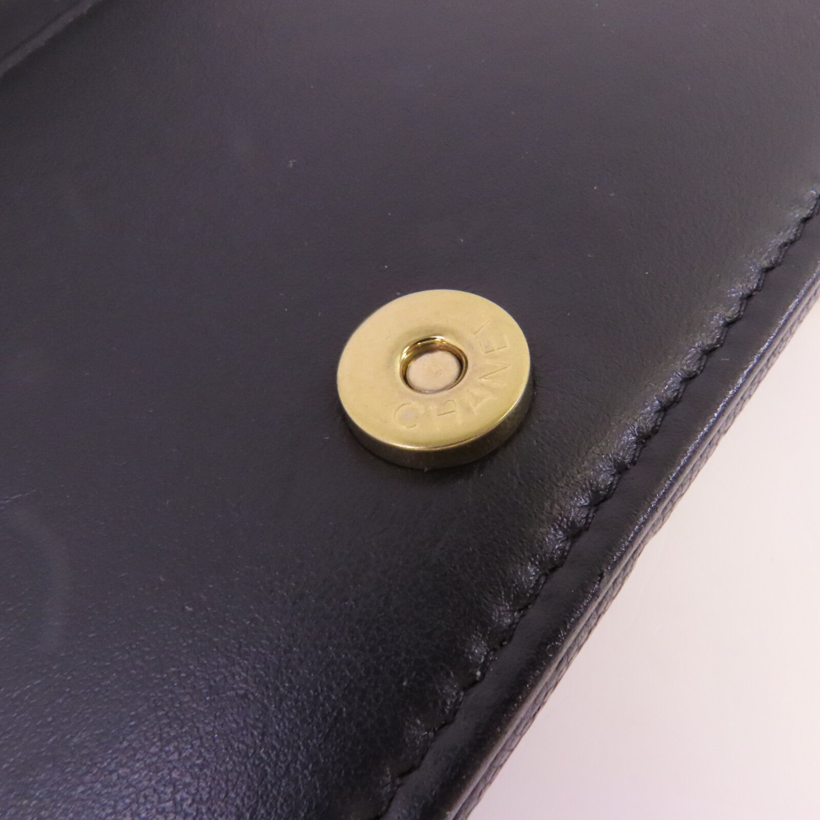 CHANEL 牛皮皮革Boy WOC Wallet On Chain金扣鏈帶肩背袋