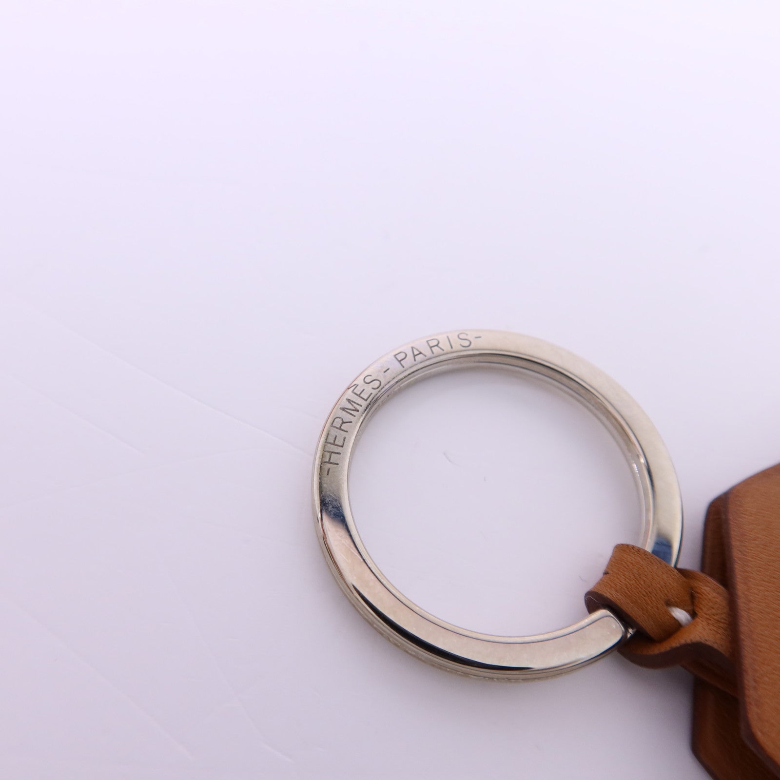 HERMES Barenia皮革Clochette項鍊Gold