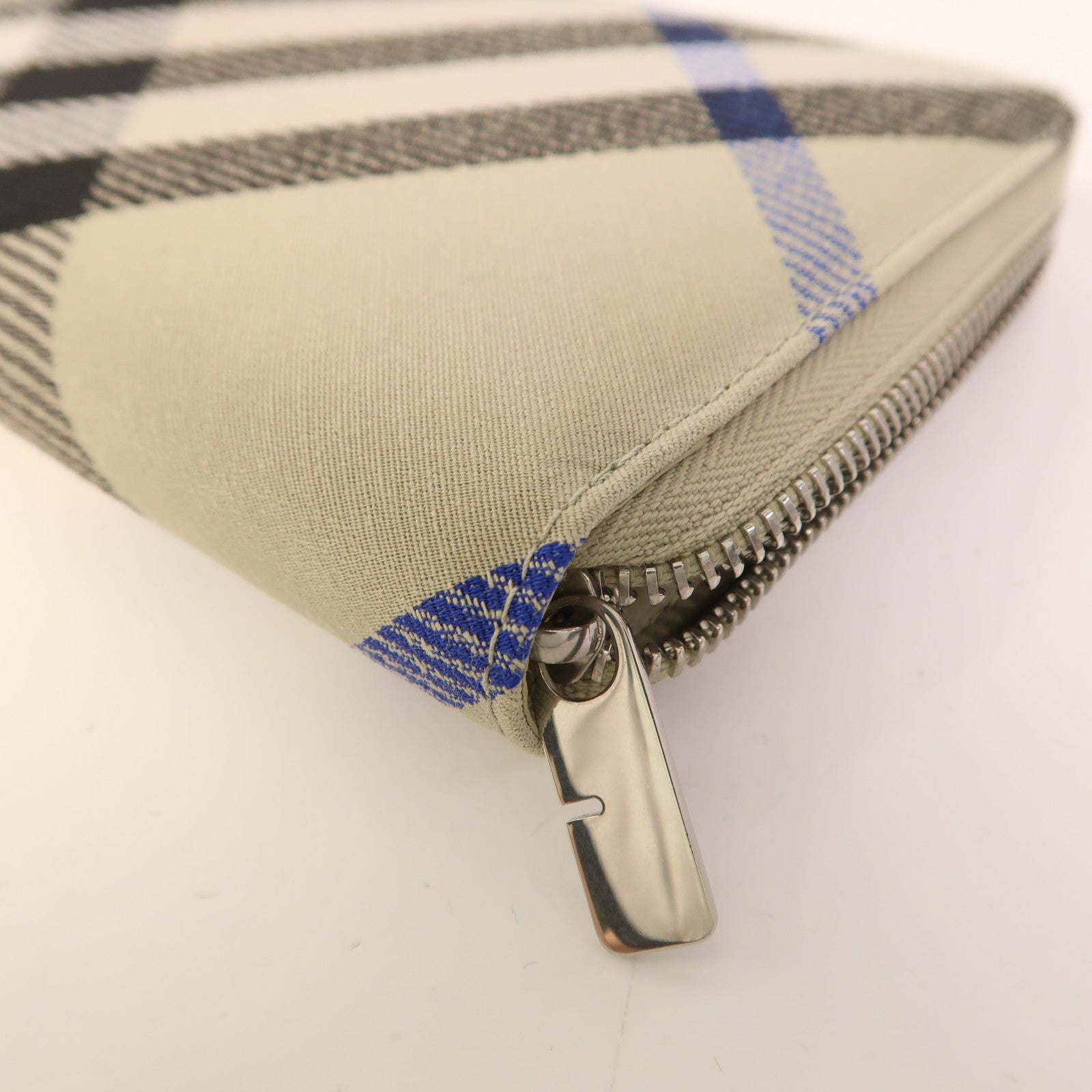BURBERRY 帆布Long Wallet銀扣長錢包