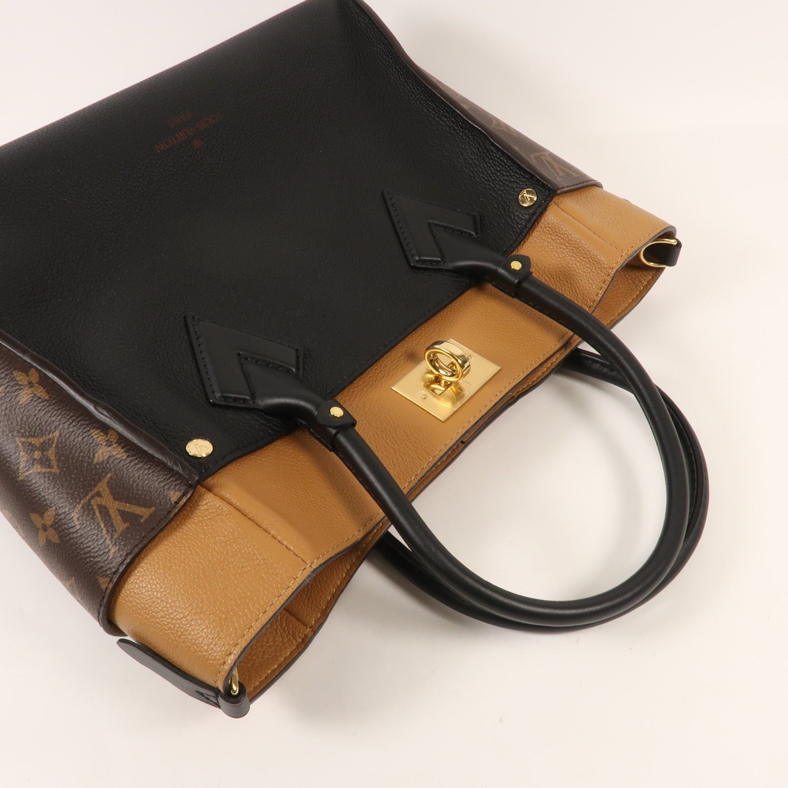 LOUIS VUITTON Monogram/牛皮皮革On My Side MM金扣手挽肩背兩用袋