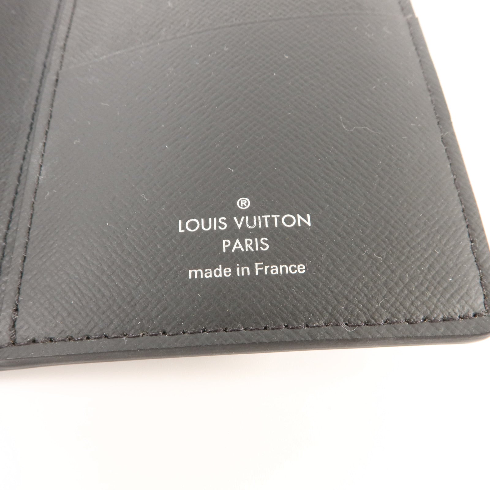 LOUIS VUITTON Monogram Eclipse Brazza長錢包