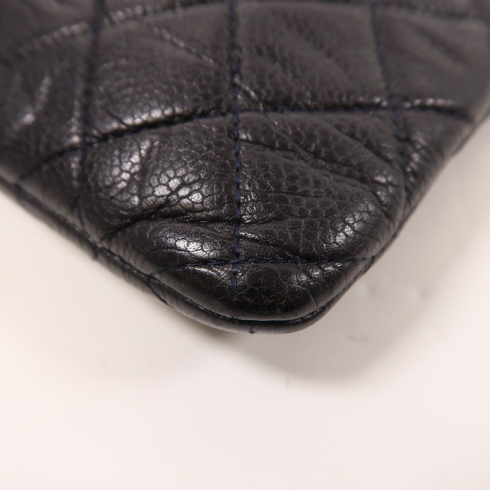 CHANEL 牛皮皮革Pouch銀扣手拿包