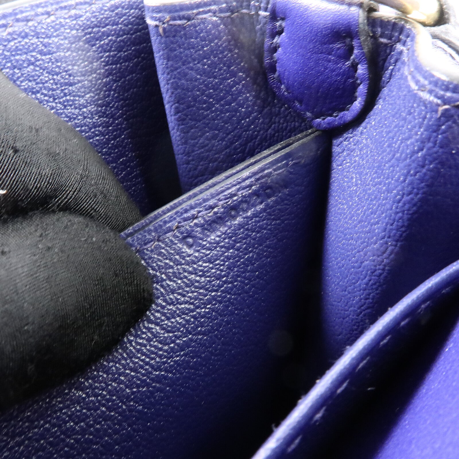 HERMES Evercolor皮革Roulis 23肩背袋Bleu Encre