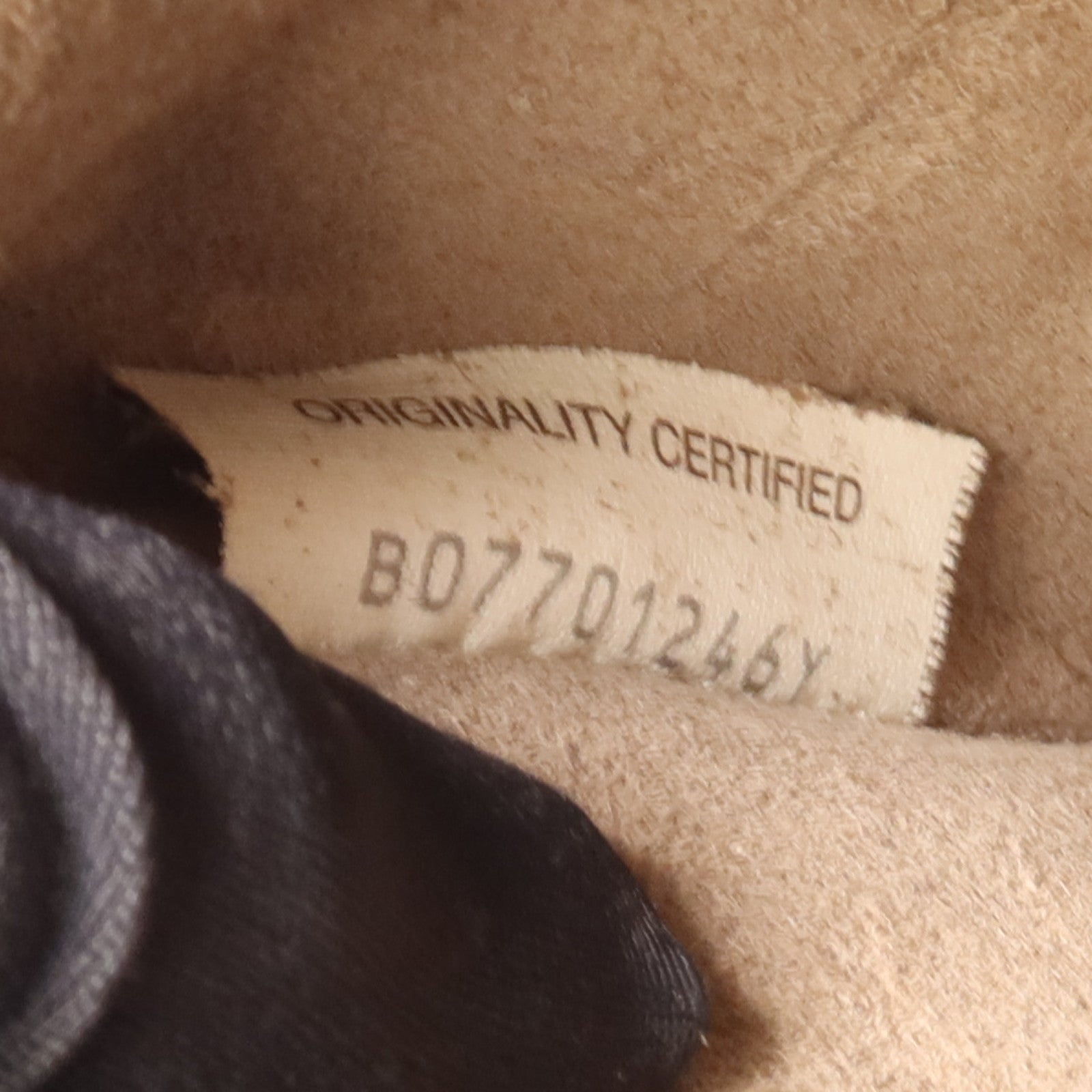 BOTTEGA VENETA 鴕鳥皮革Clutch手拿包