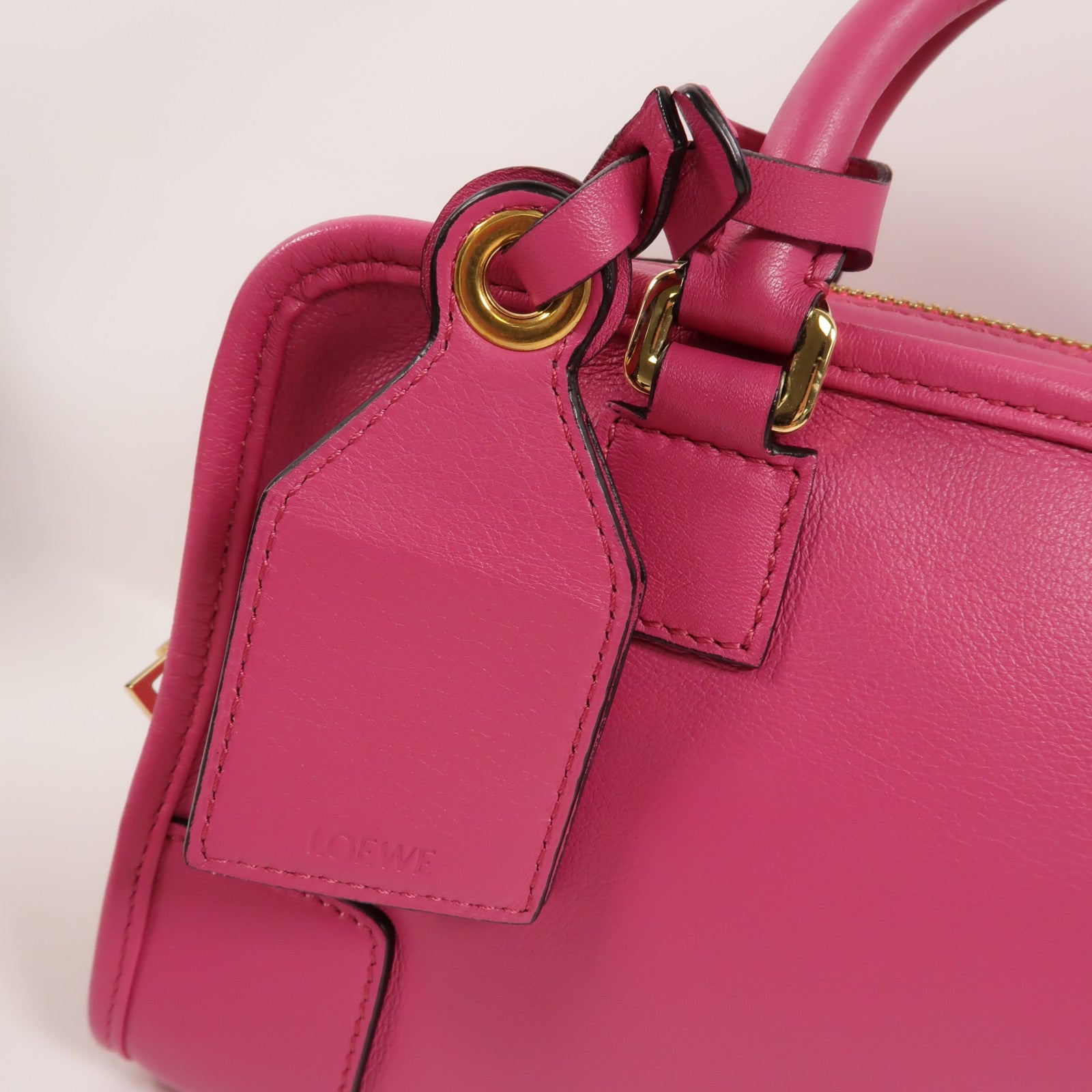 LOEWE 牛皮皮革Amazona手挽肩背兩用袋