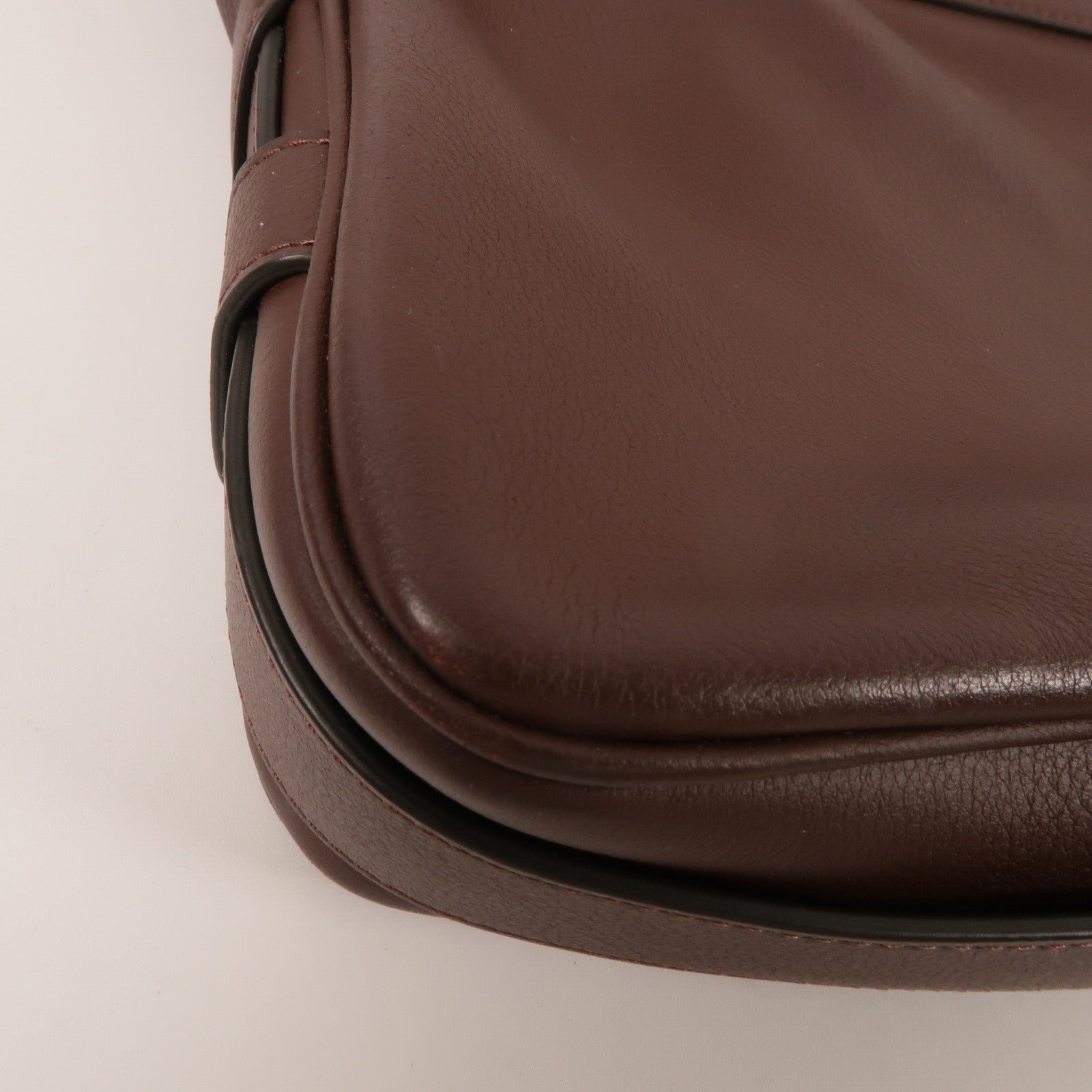 CELINE 牛皮皮革Romy Medium肩背袋