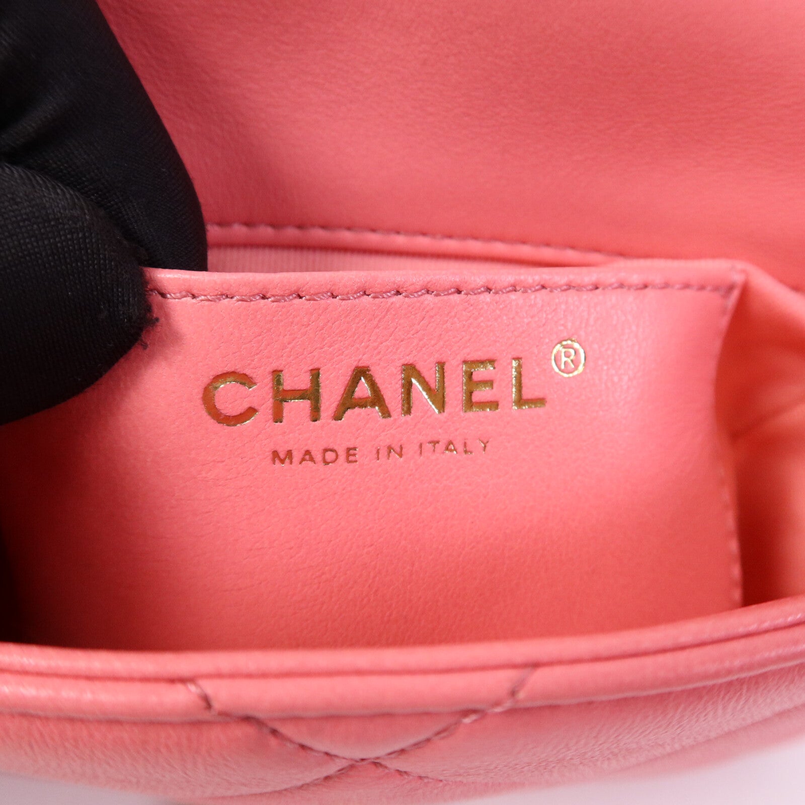 CHANEL 【激減優惠】羊皮皮革Mini Matelasse Chain Shoulder金扣鏈帶肩背袋