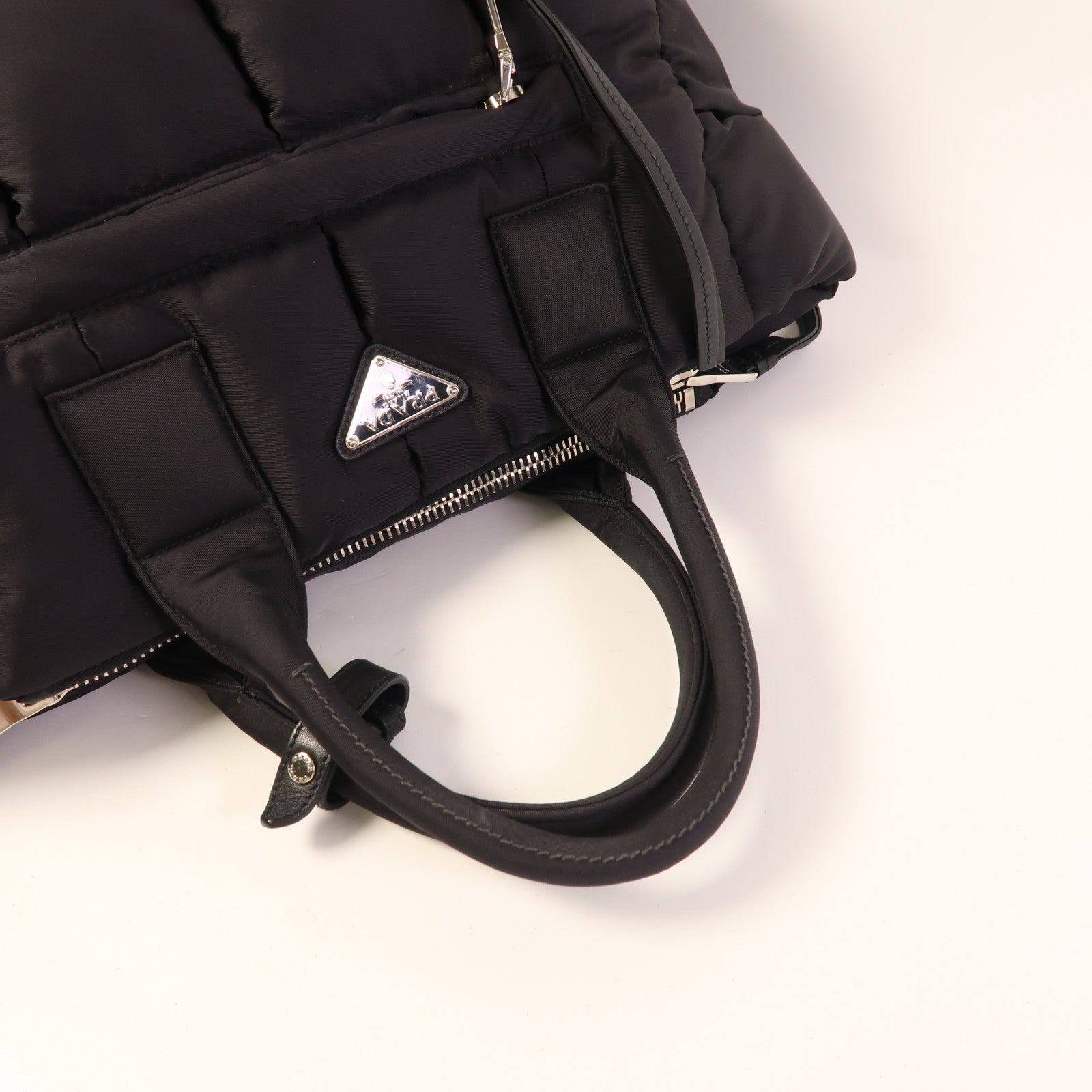 PRADA 尼龍2 Way Shoulder銀扣手挽肩背兩用袋