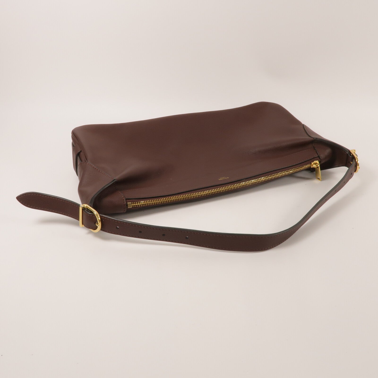 CELINE 牛皮皮革Romy Medium肩背袋