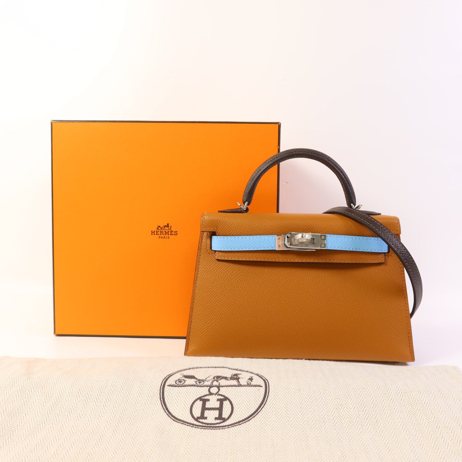 HERMES Epsom皮革Mini Kelly銀扣手挽肩背兩用袋Gold/Ecorce/Celeste