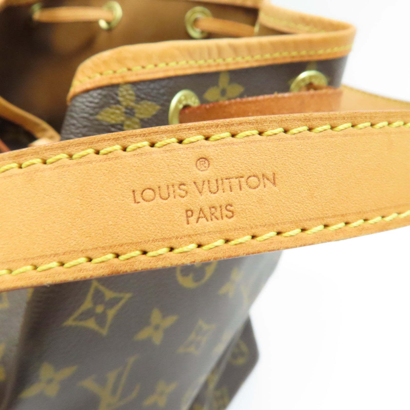 LOUIS VUITTON Monogram Petit Noe金扣肩背袋啡色