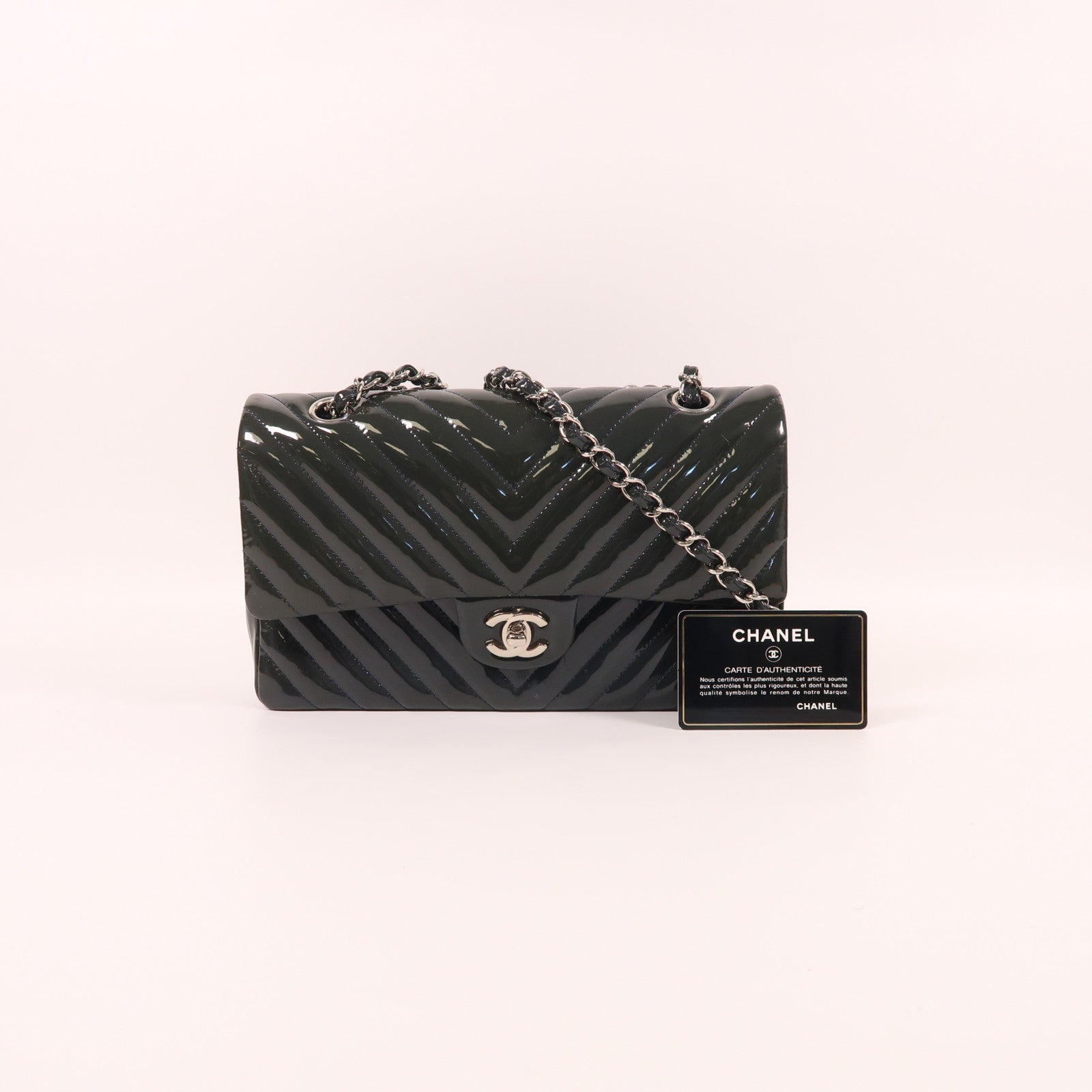 CHANEL 【激減優惠】漆皮皮革Shoulder Bag銀扣鏈帶肩背袋深藍色