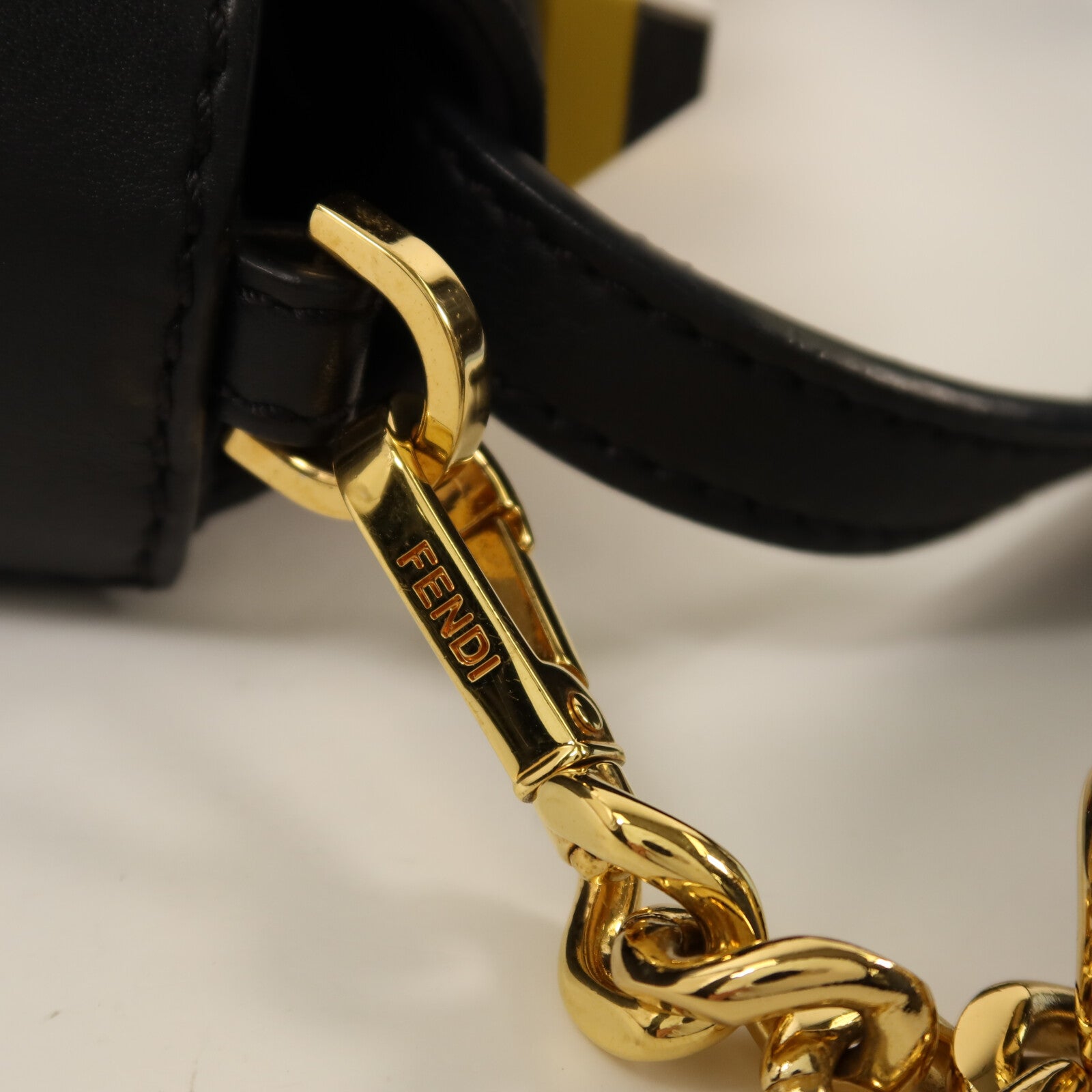 FENDI 牛皮皮革3 Baguette Squared鏈帶手挽肩背兩用袋
