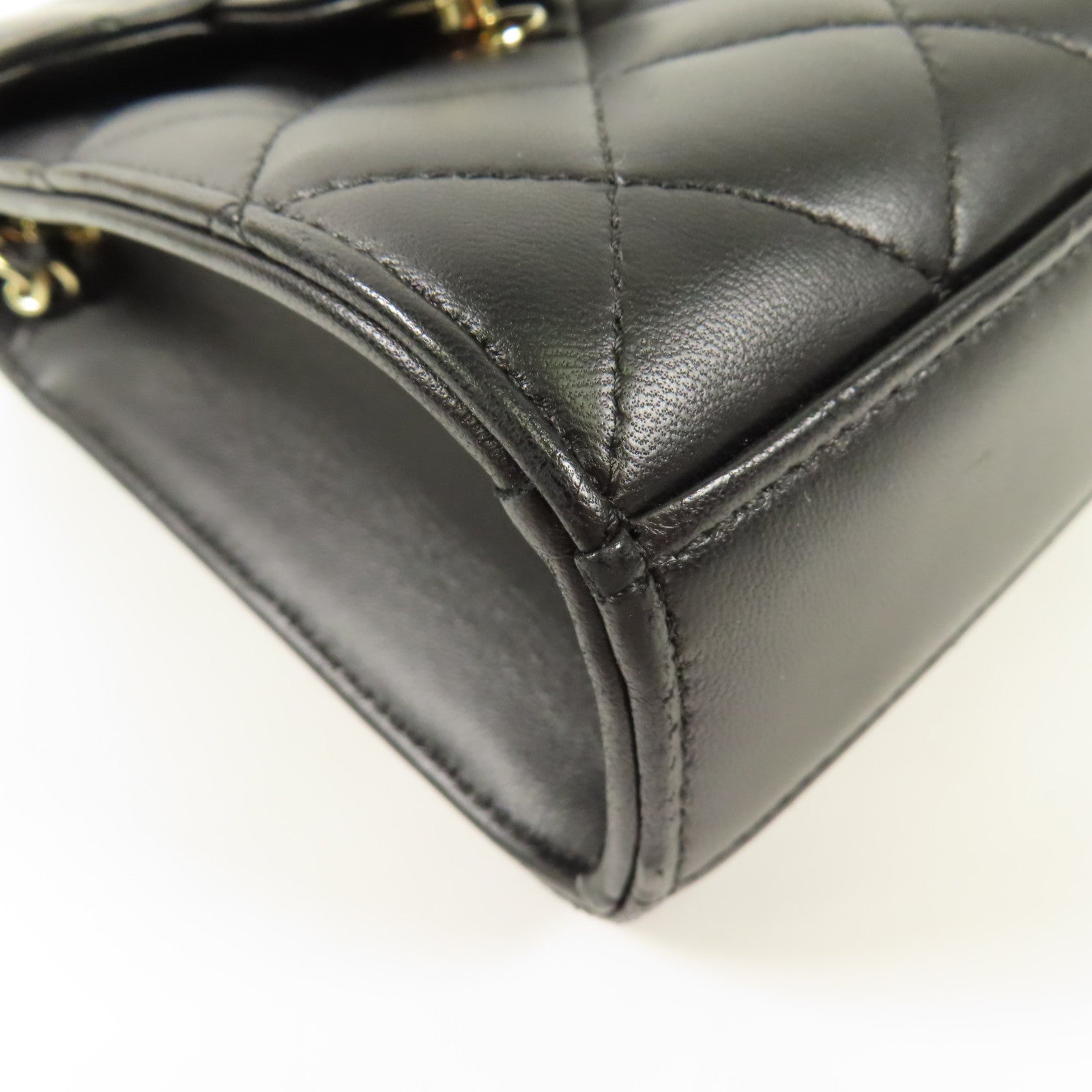 CHANEL 牛皮皮革Chain Shoulder金扣鏈帶肩背袋