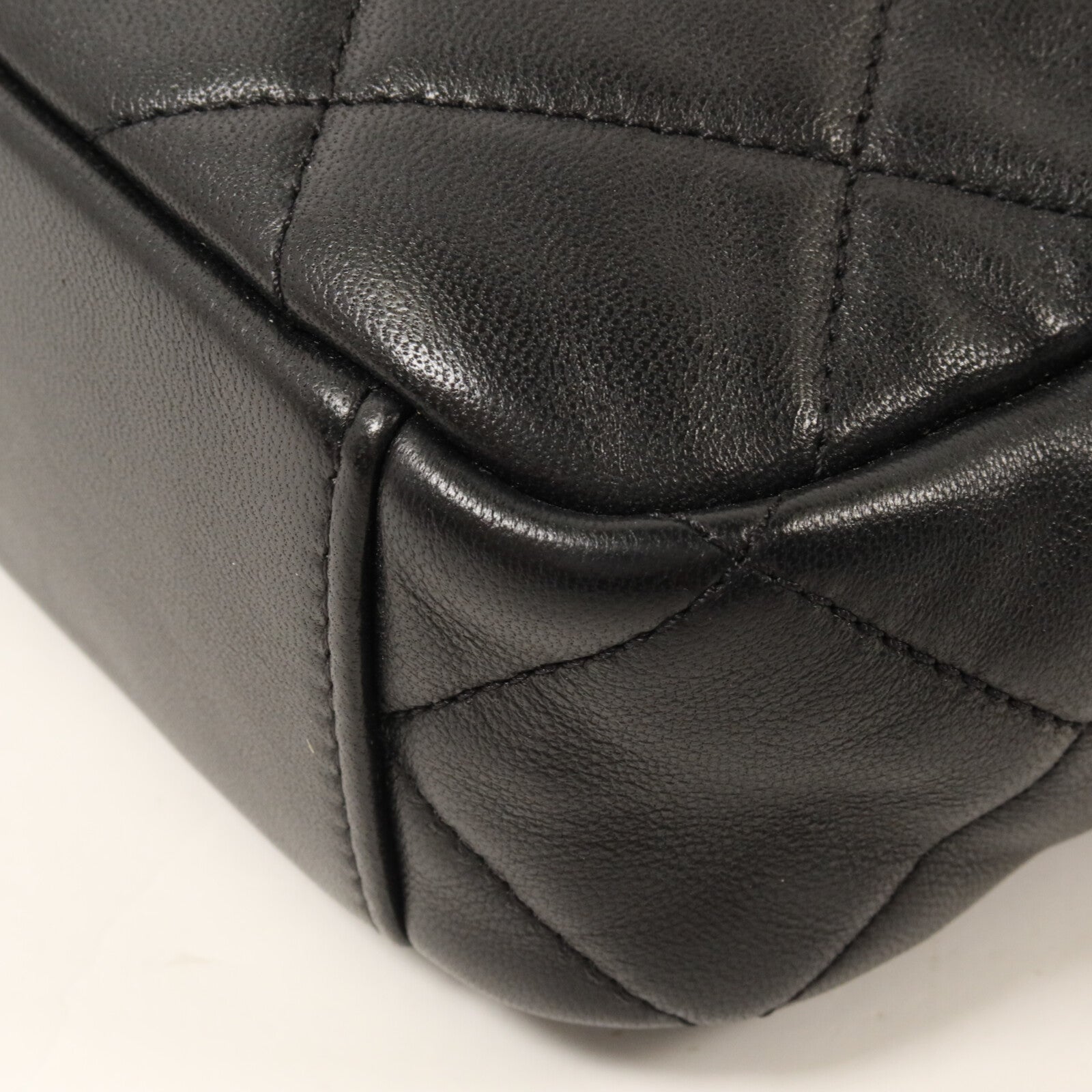 CHANEL 牛皮皮革Camera Bag鏈帶肩背袋