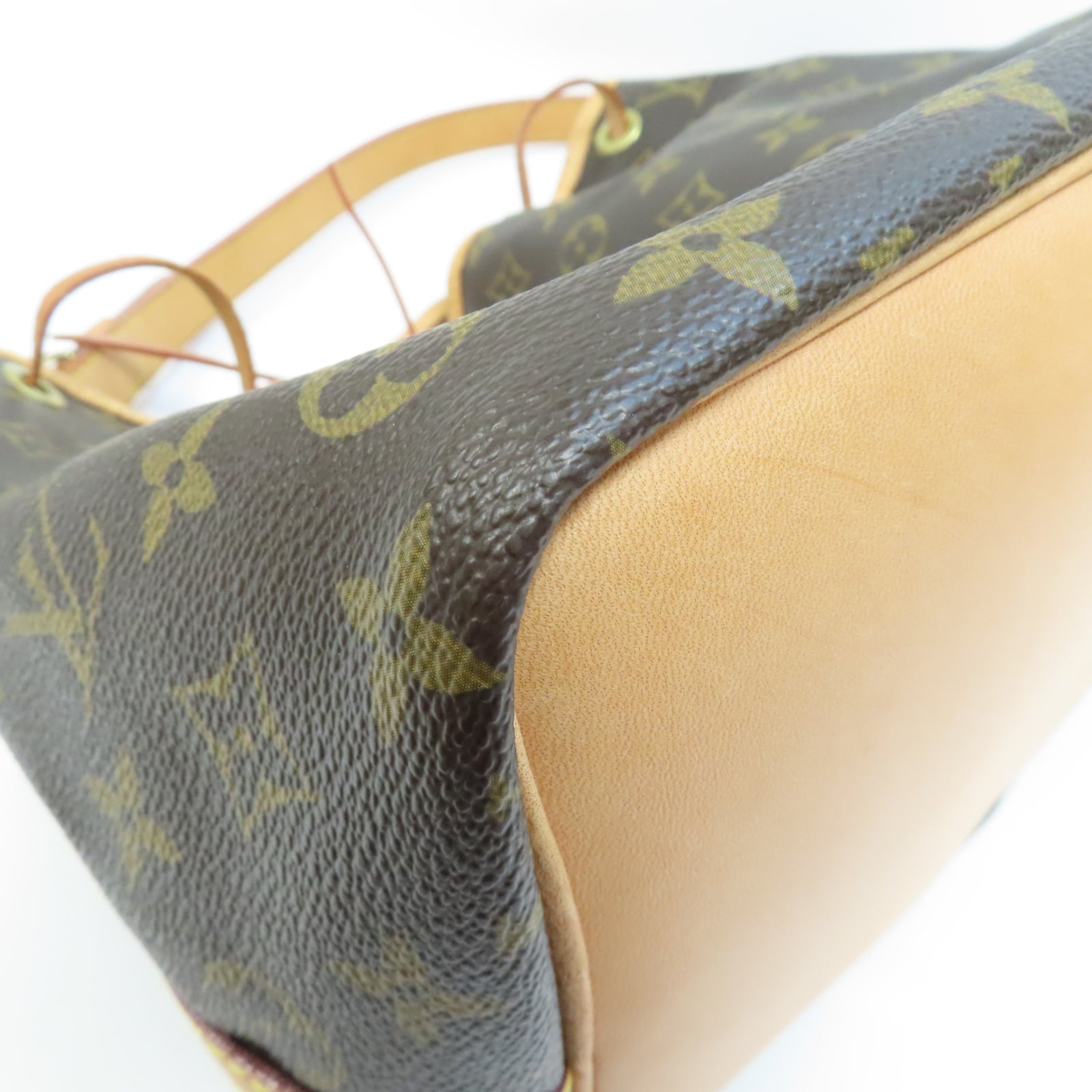 LOUIS VUITTON Monogram Petit Noe金扣肩背袋啡色