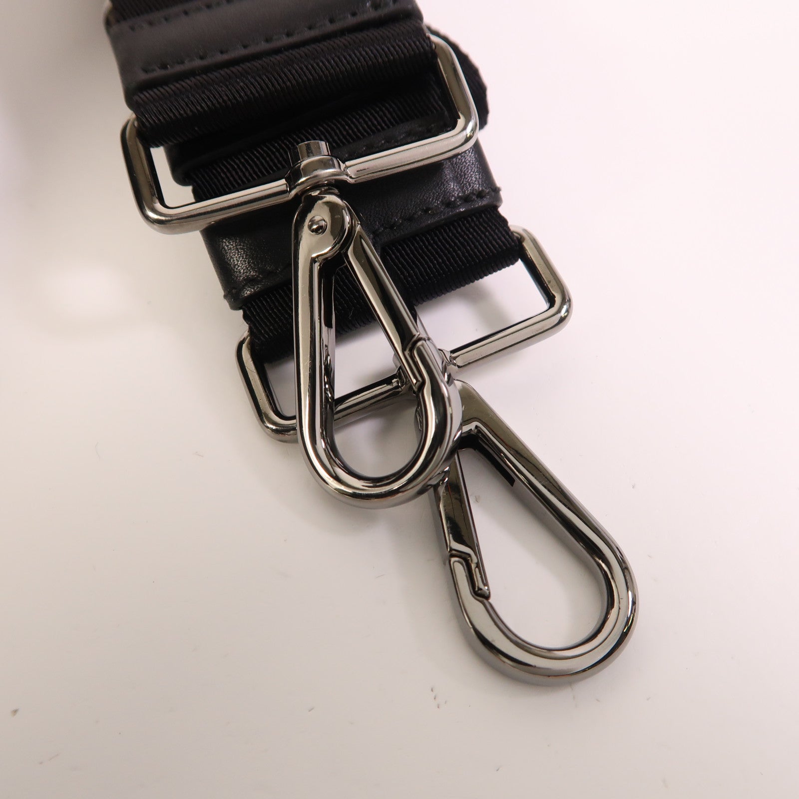 PRADA 尼龍2 Way Shoulder銀扣手挽肩背兩用袋
