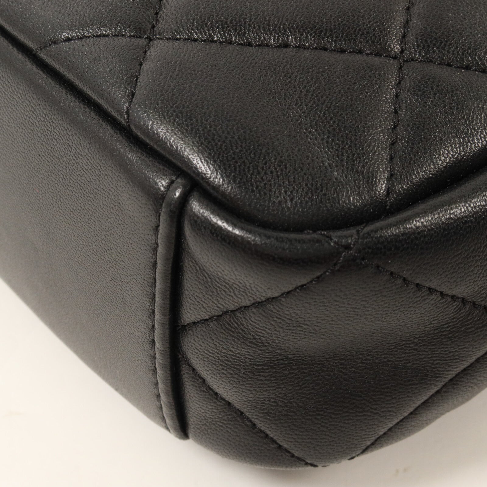 CHANEL 牛皮皮革Camera Bag鏈帶肩背袋