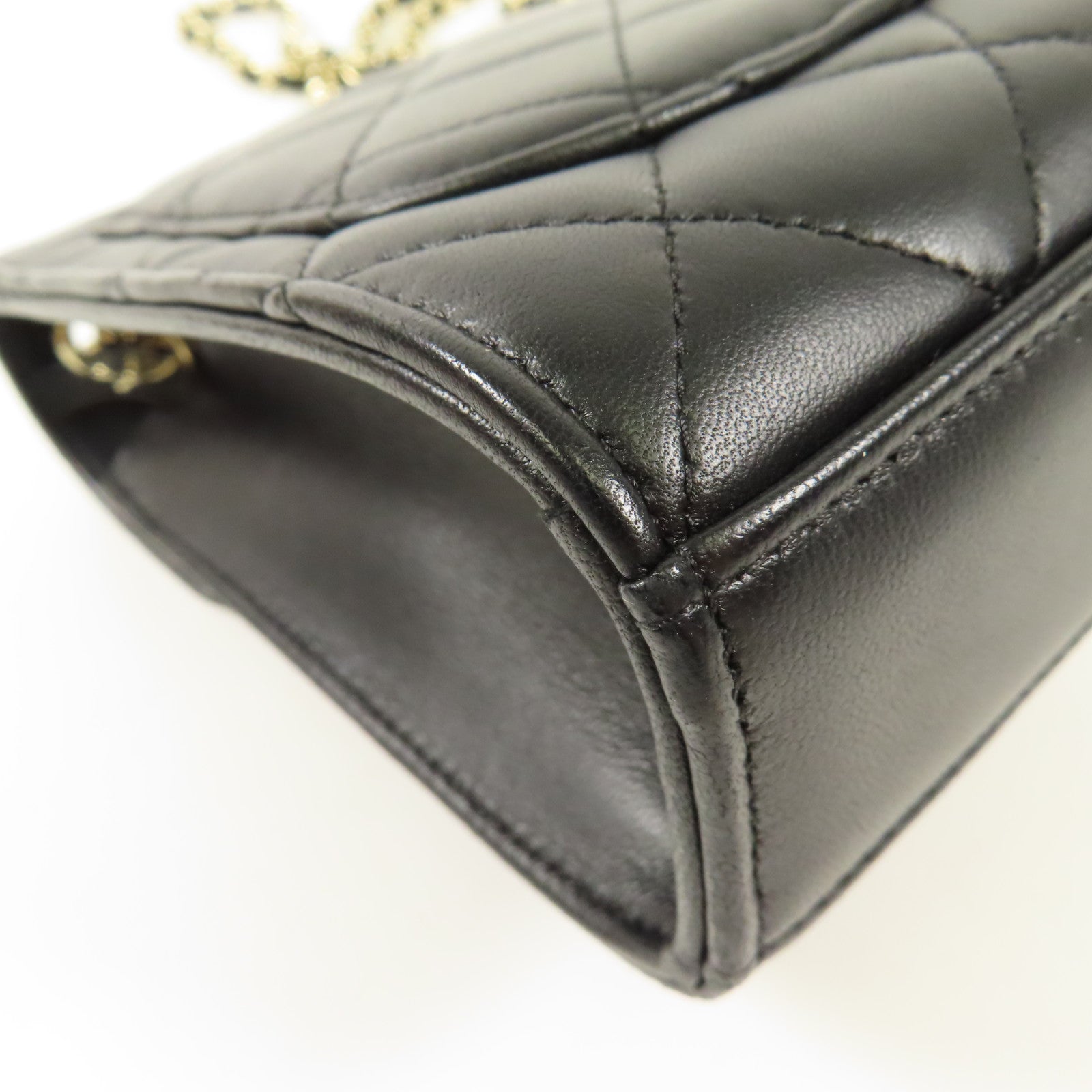 CHANEL 牛皮皮革Chain Shoulder金扣鏈帶肩背袋