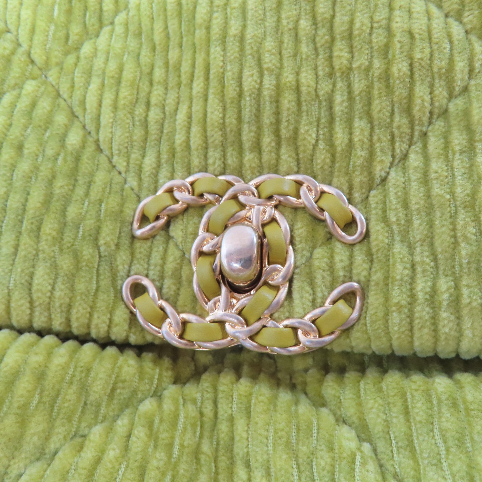 CHANEL 【激減優惠】菱格燈芯絨Chanel 19金扣/銀扣鏈帶手挽肩背兩用袋綠色