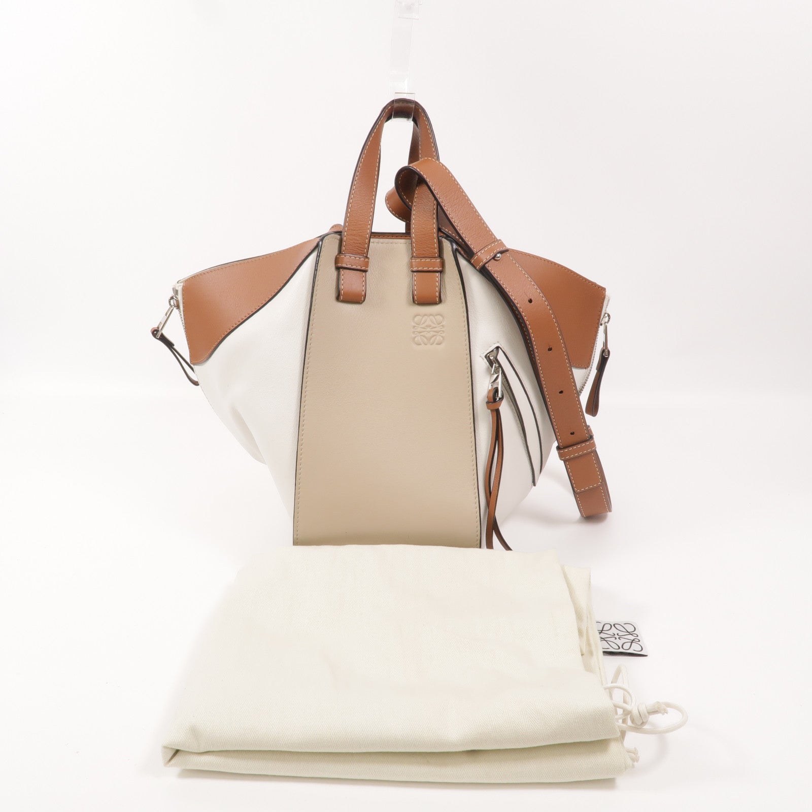 LOEWE 牛皮皮革Hammock Medium肩背袋