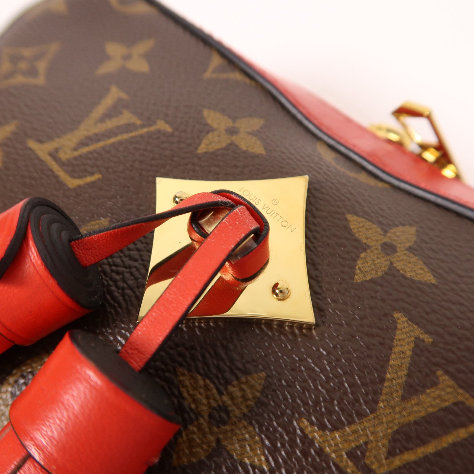 LOUIS VUITTON Monogram Saintonge金扣手挽肩背兩用袋棕色/紅色
