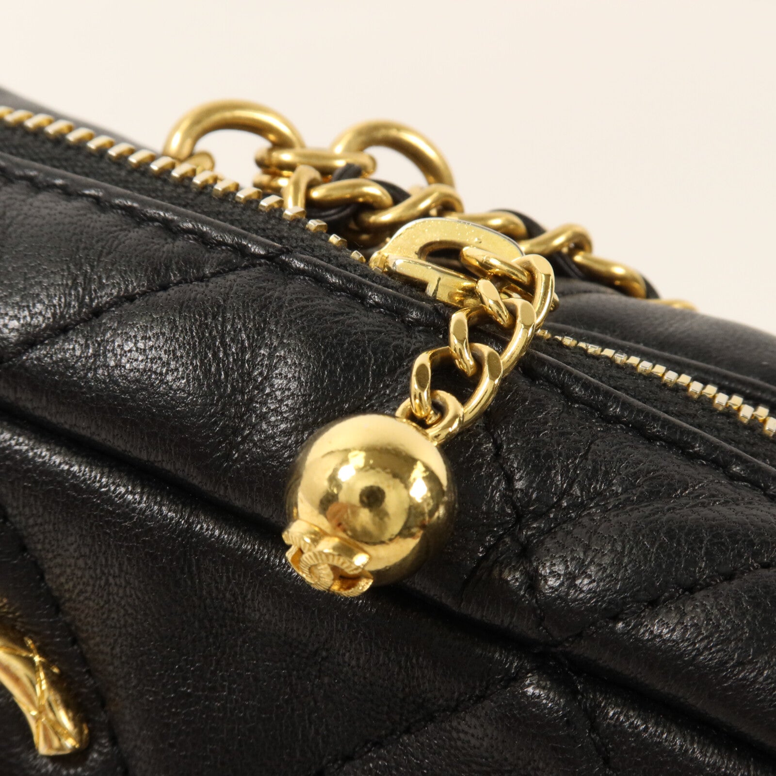 CHANEL 牛皮皮革Camera Bag鏈帶肩背袋