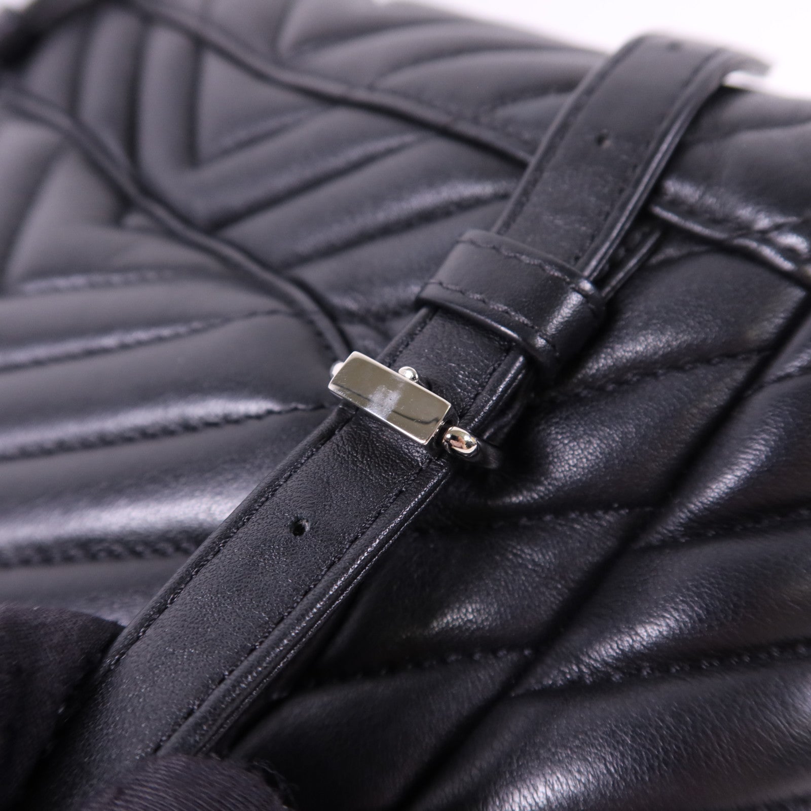 CHANEL 羊皮皮革Backpack銀扣背包