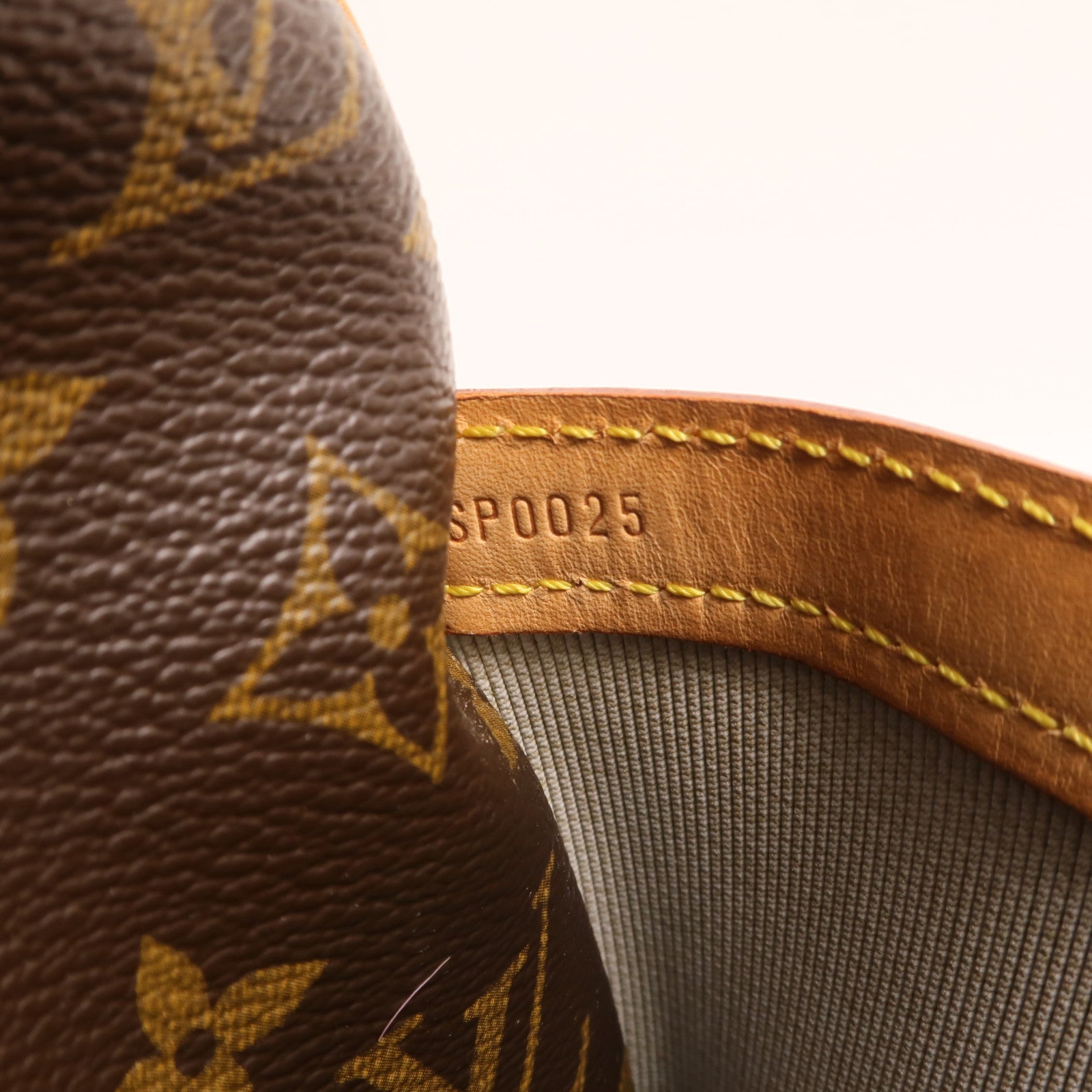 LOUIS VUITTON Monogram Reporter PM金扣肩背袋