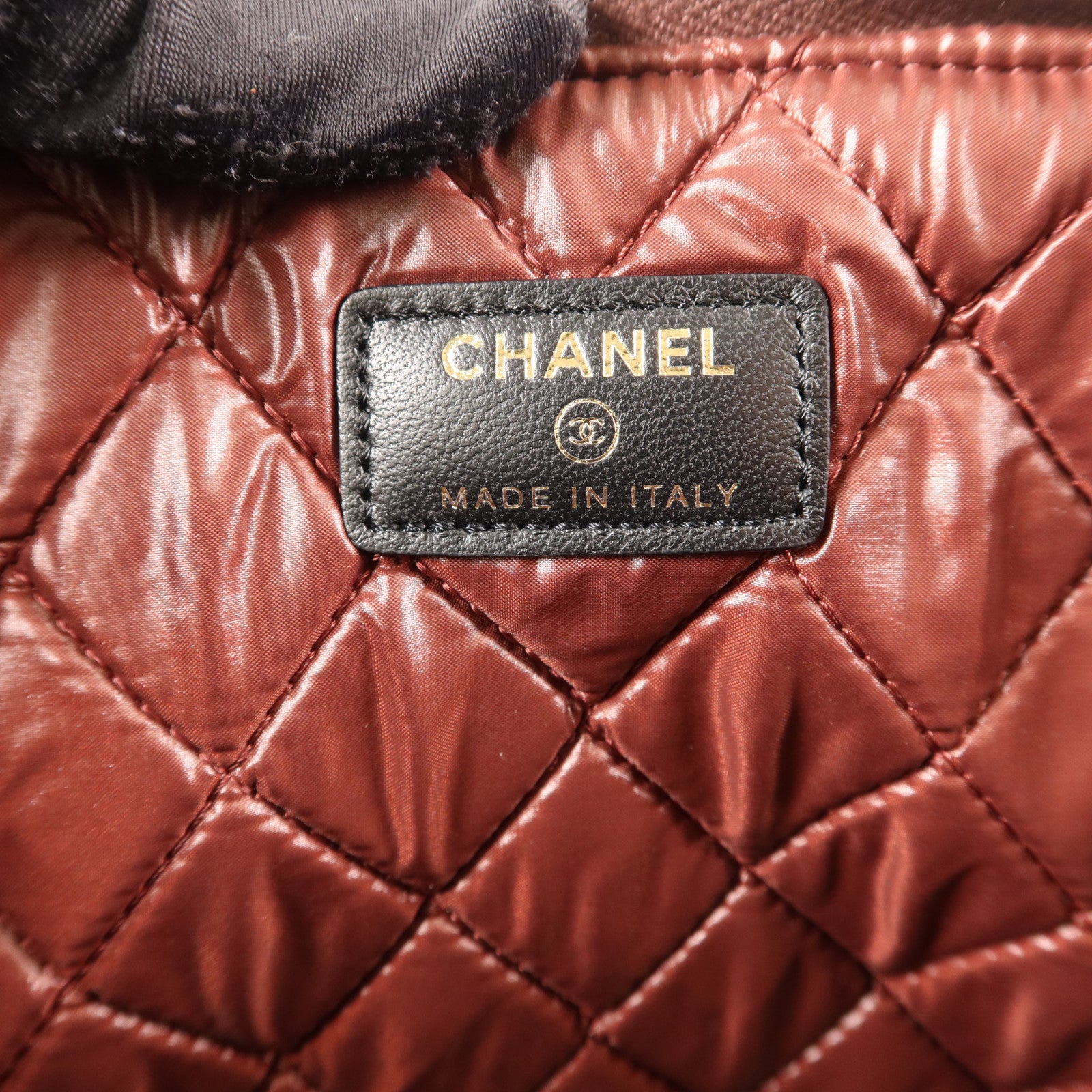 CHANEL 羊皮皮革Pouch金扣小袋