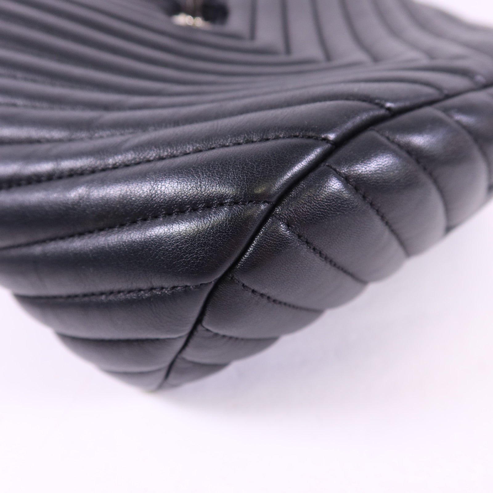 CHANEL 羊皮皮革Backpack銀扣背包