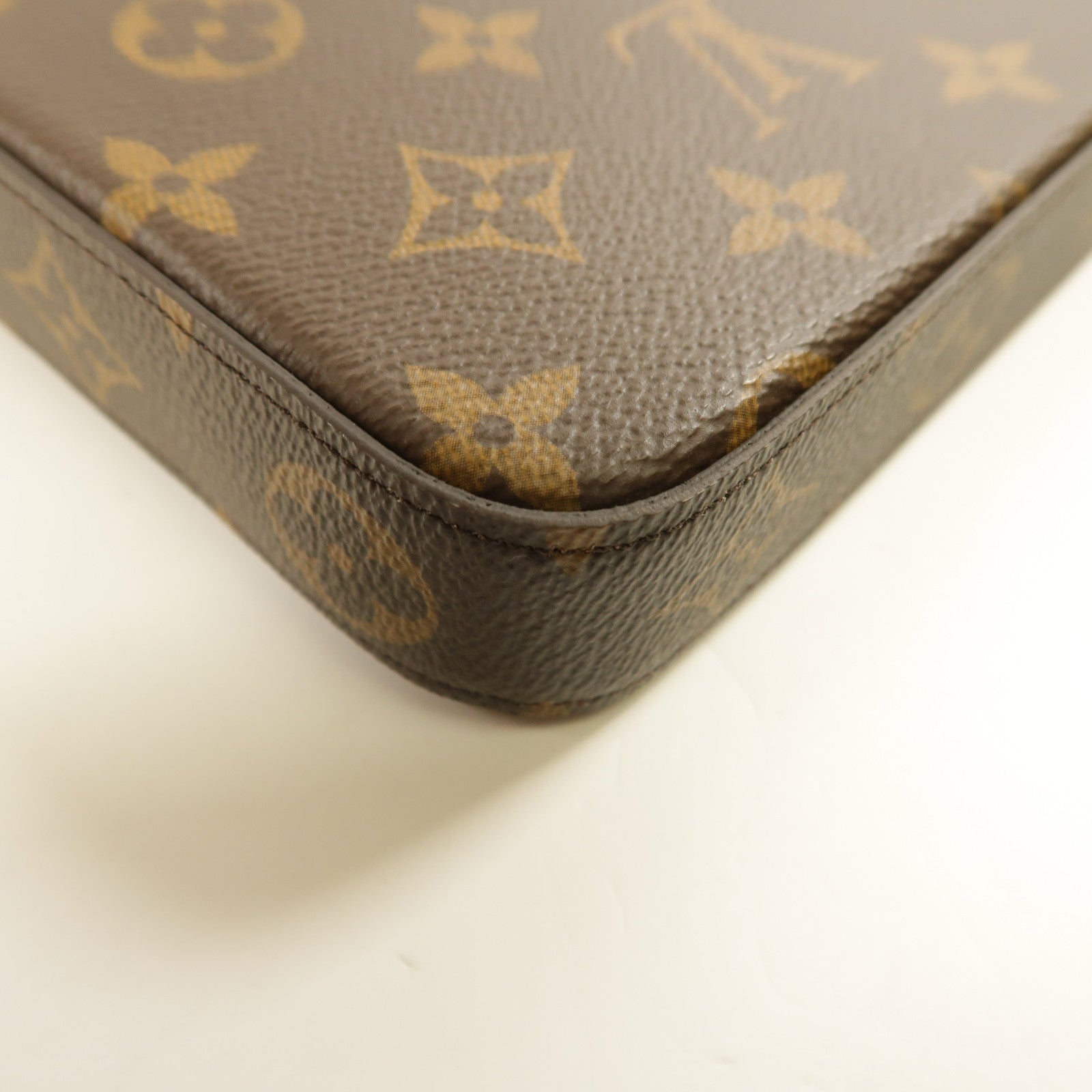 LOUIS VUITTON Monogram Felicie Pochette金扣鏈帶肩背袋