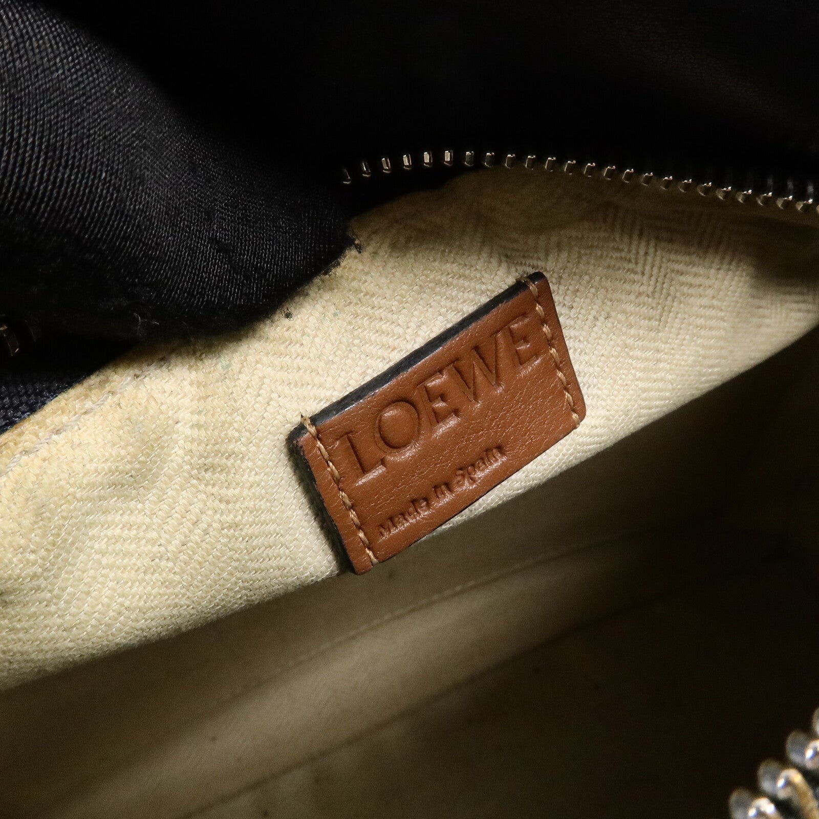 LOEWE 牛皮皮革Puzzle Small手挽肩背兩用袋