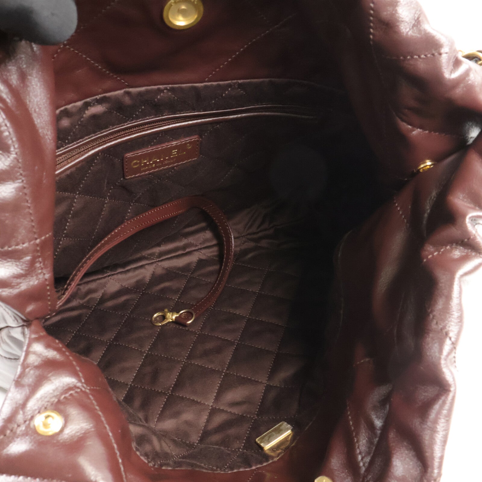 CHANEL 牛皮皮革Chanel 22 Small鏈帶肩背袋