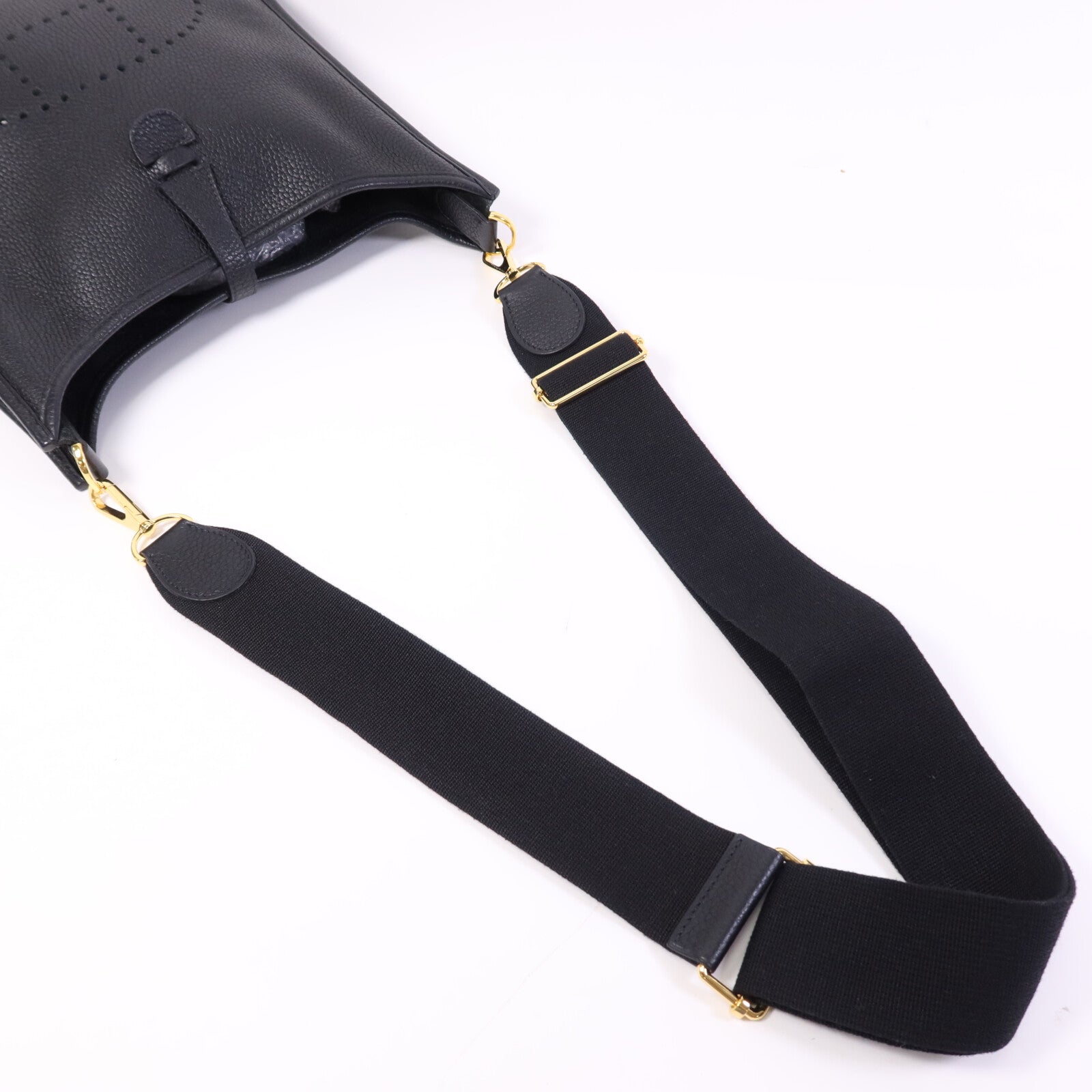 HERMES Clemence皮革Evelyne PM金扣肩背袋Noir