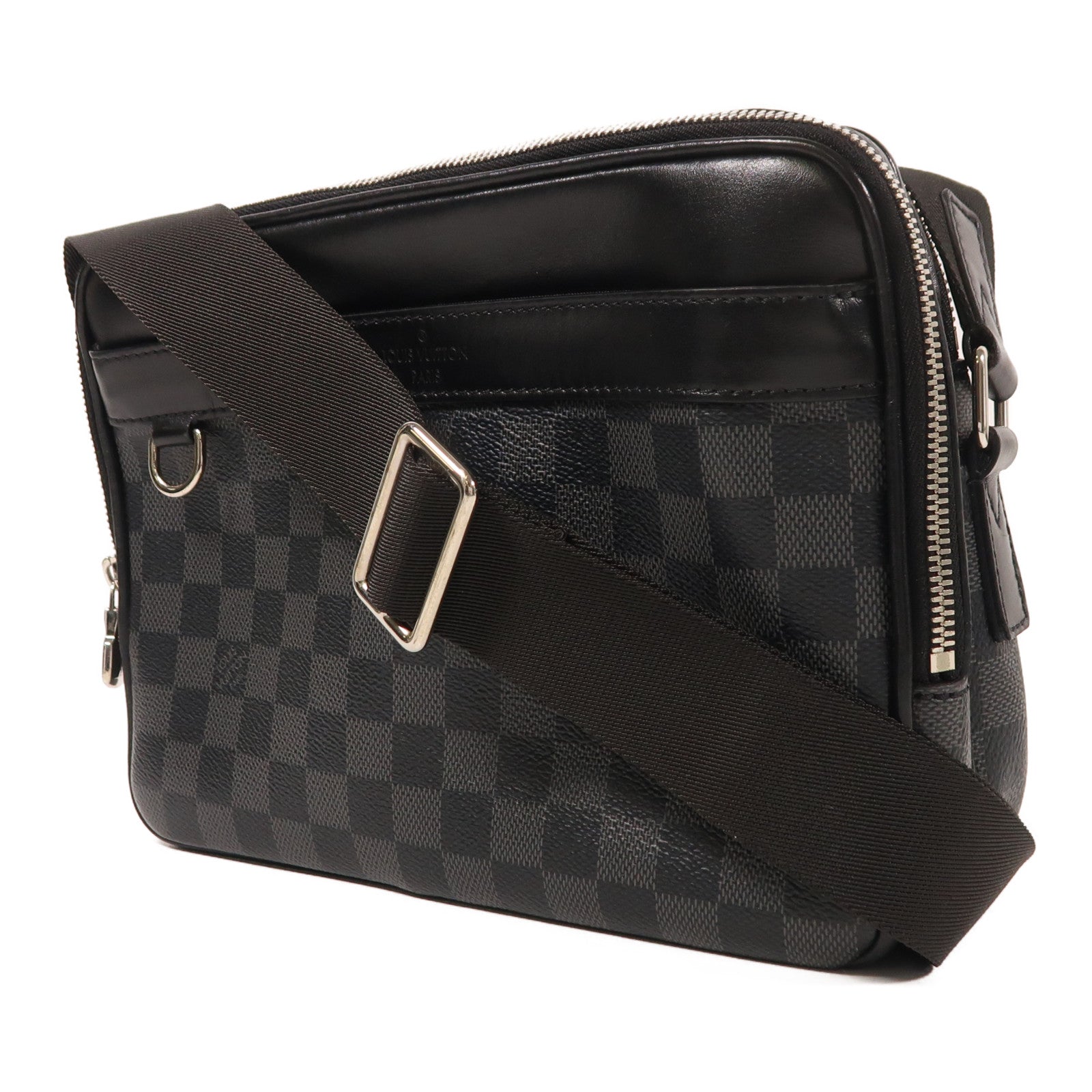 LOUIS VUITTON Damier Graphite Trocadero Messenger MM銀扣肩背袋