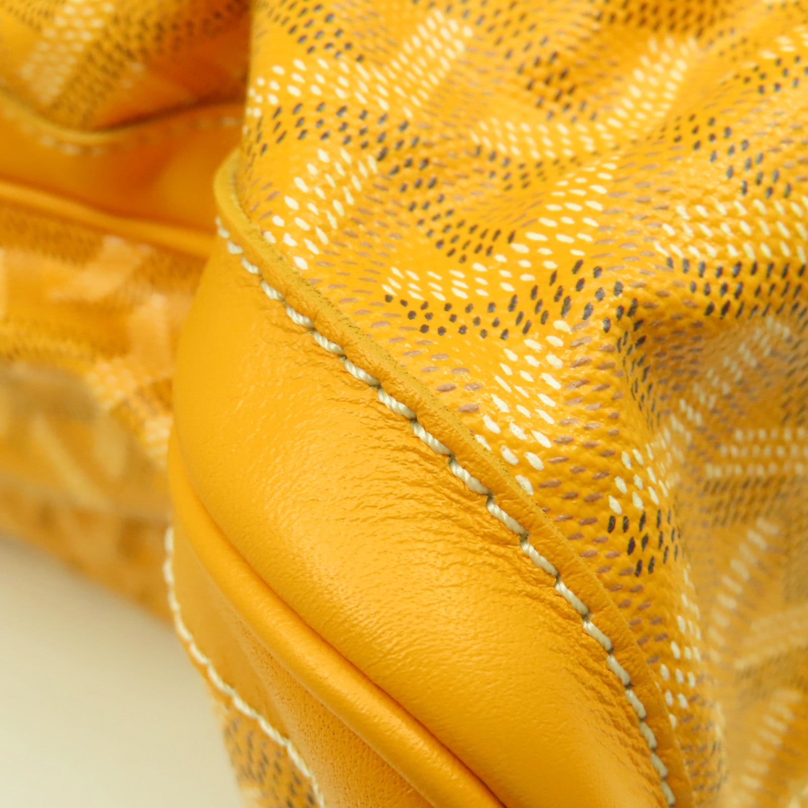 GOYARD 【清倉大減價】塗層帆布 Goyardine Voltaire Smile Tote銀扣手挽袋黃色
