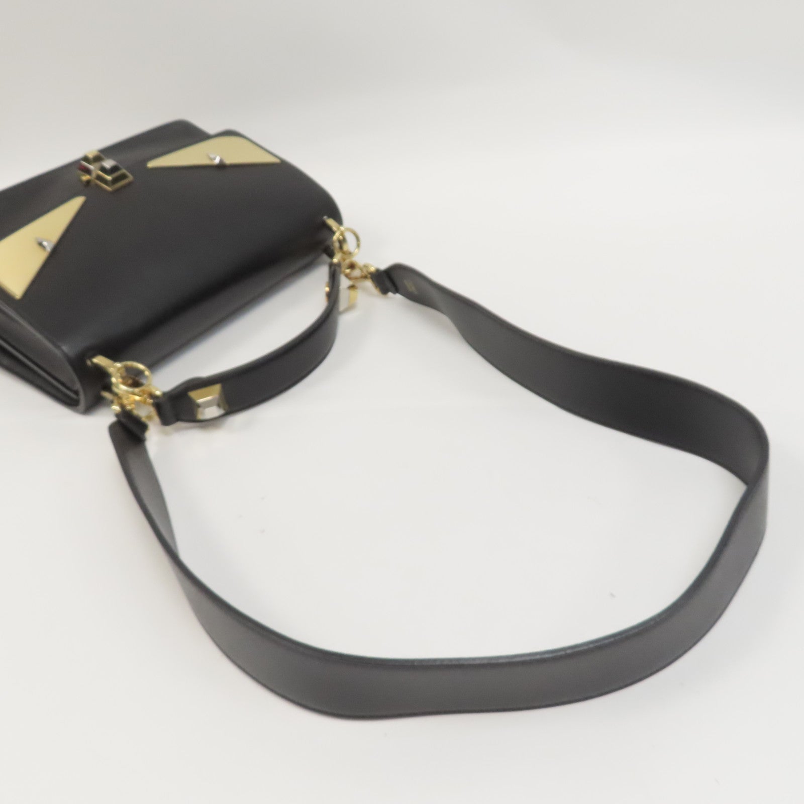 FENDI 牛皮皮革Kan I金扣手挽肩背兩用袋黑色