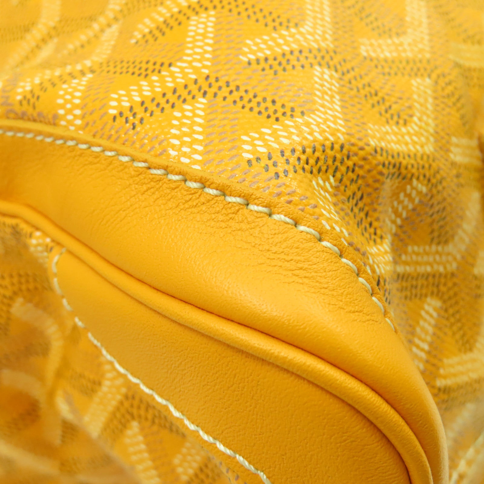 GOYARD 【清倉大減價】塗層帆布 Goyardine Voltaire Smile Tote銀扣手挽袋黃色