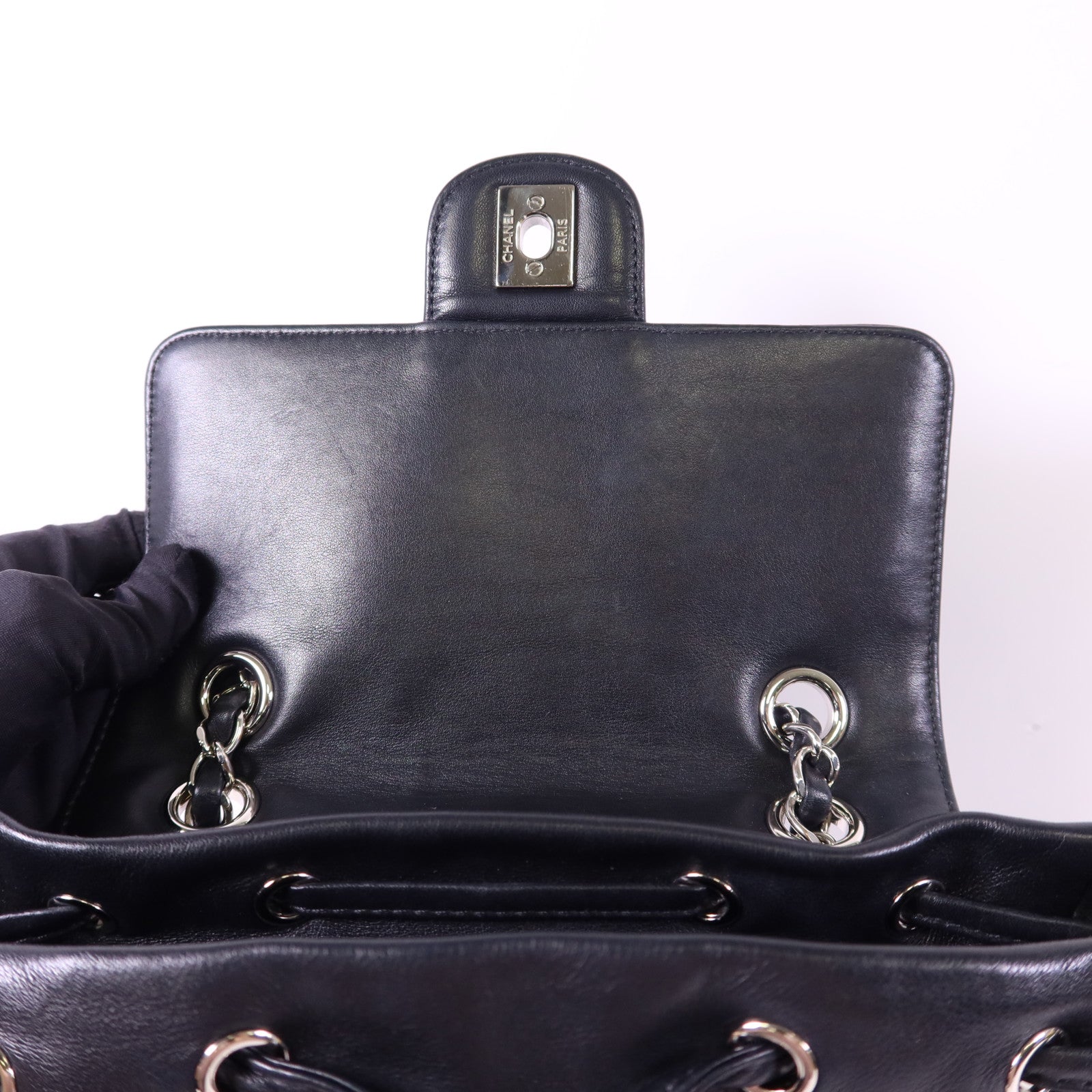 CHANEL 羊皮皮革Backpack銀扣背包