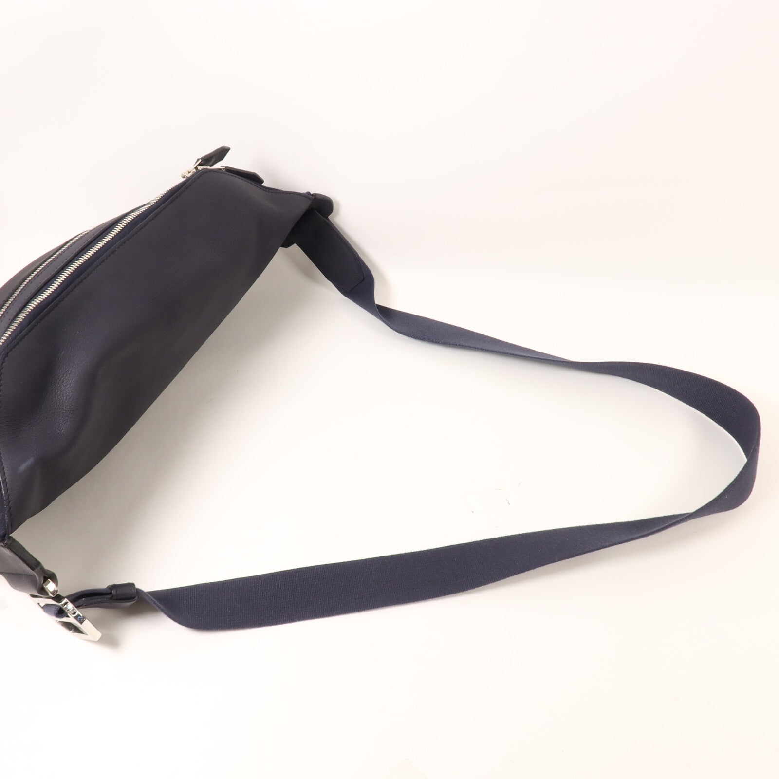 HERMES Evercolor皮革Sac Slide Cross肩背袋Bleu Nuit