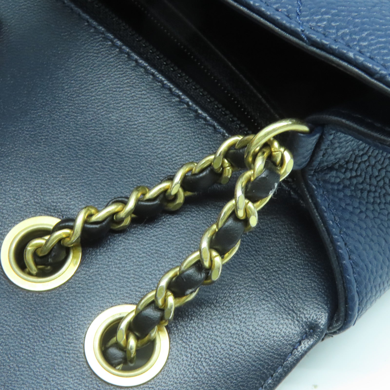 CHANEL 菱格Caviar皮革CC Filigree Flap Bag金扣鏈帶肩背袋深藍色/黑色