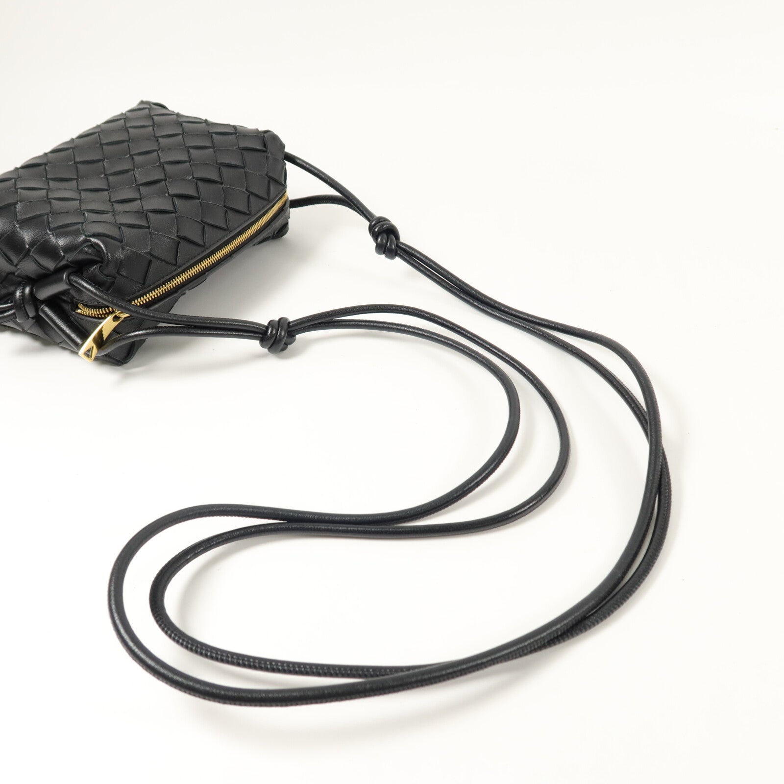 BOTTEGA VENETA 羊皮皮革Mini Loop肩背袋