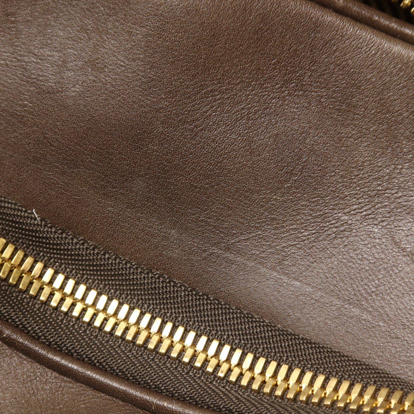 LOUIS VUITTON 【激減優惠】Bequia皮革Trotter GM金扣肩背袋